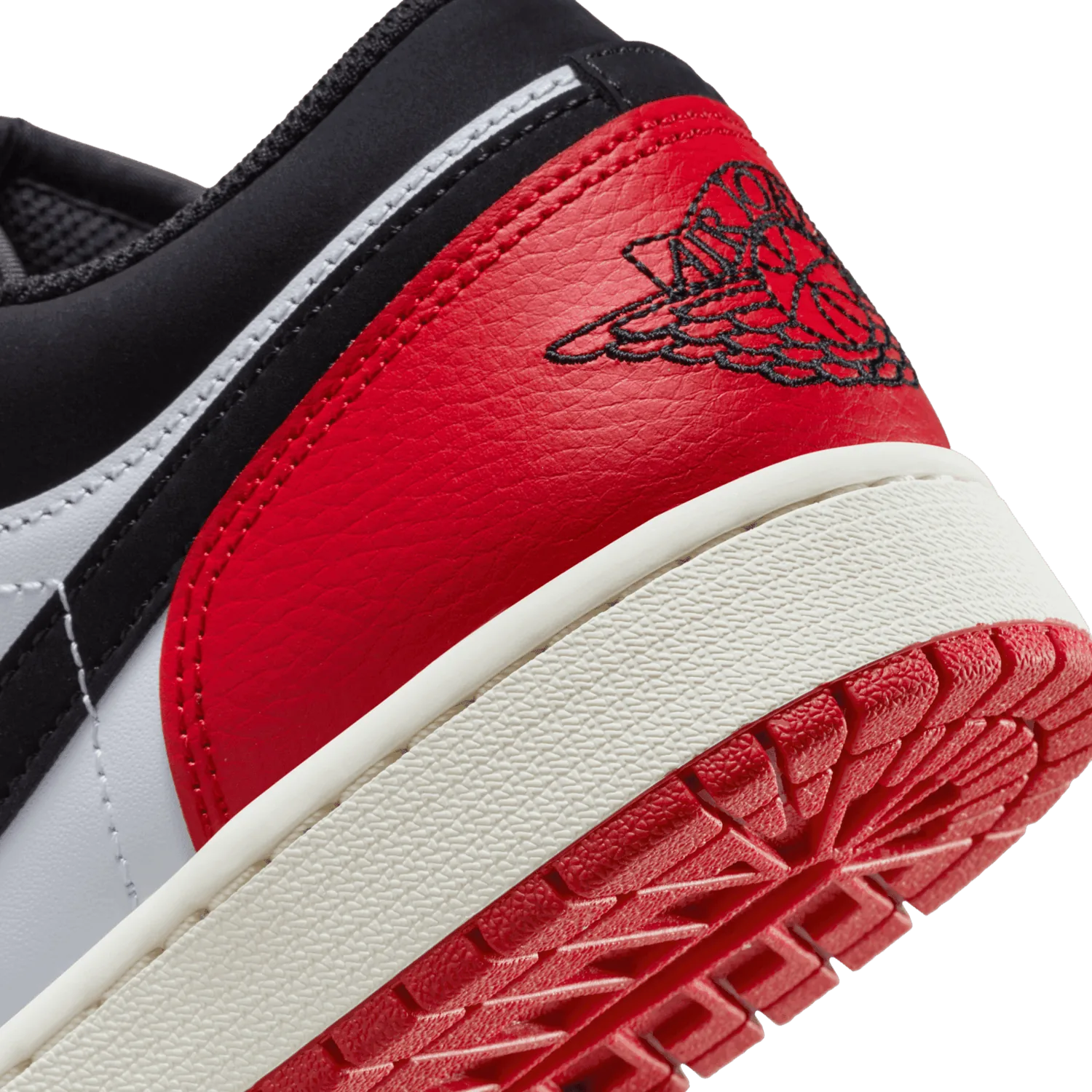 Air Jordan 1 Low SE Quai54 image 9