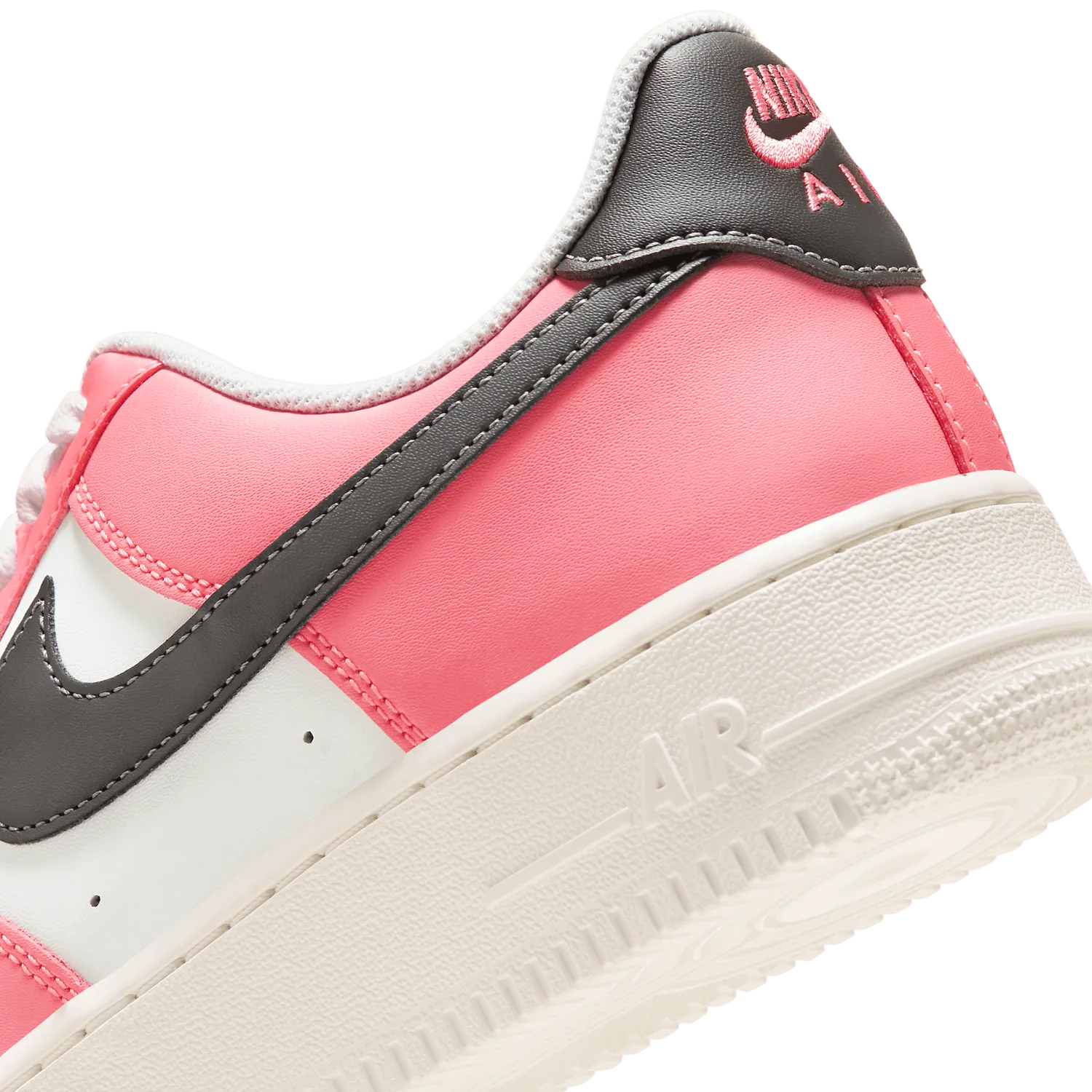 Nike Air Force 1 Low Neapolitan (2023) image 7