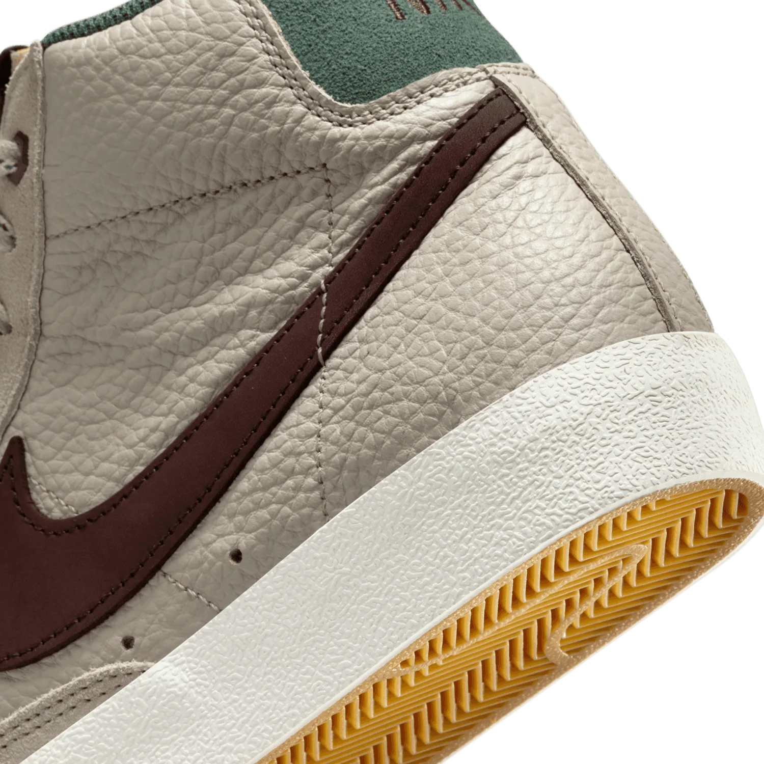 Nike Blazer Mid '77 Cream image 6