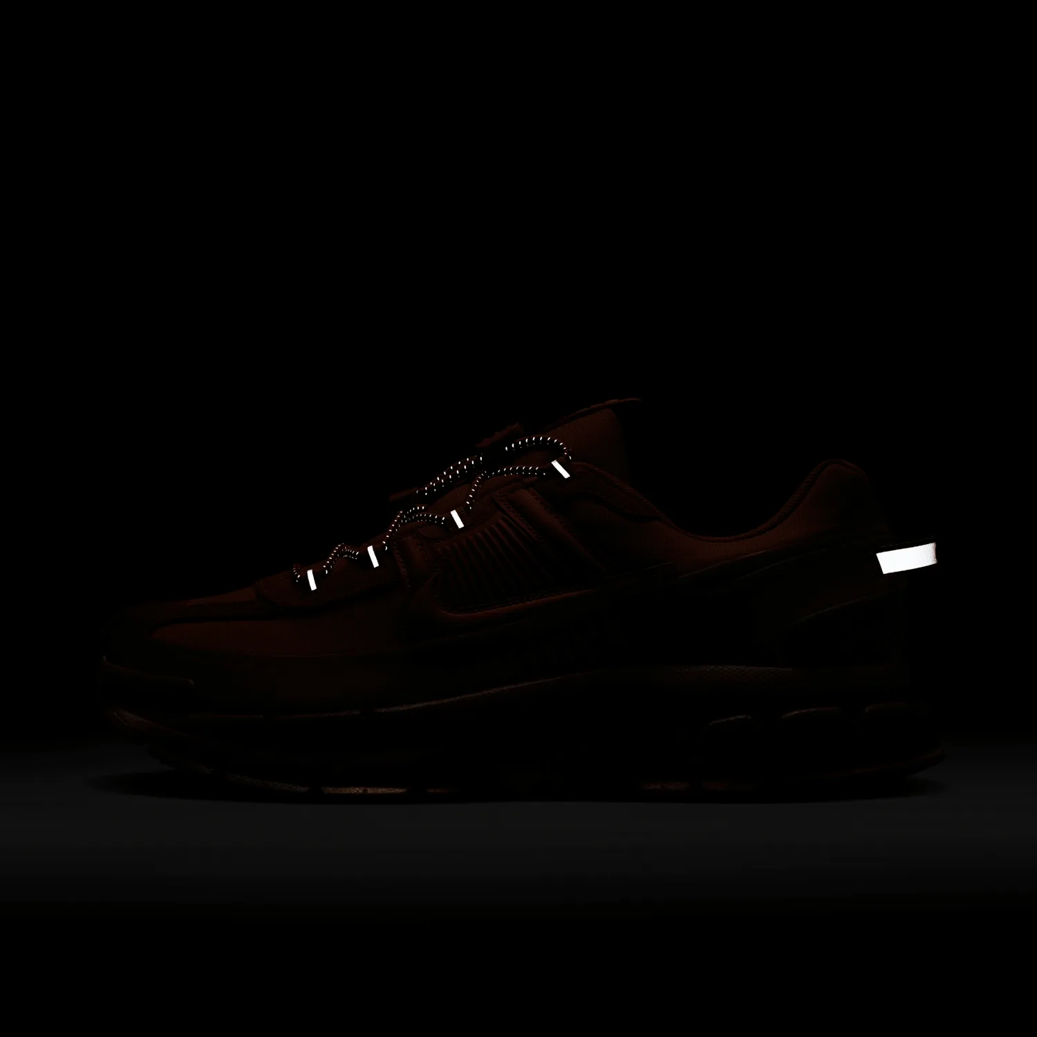 Nike Zoom Vomero Roam Safety Orange Flax image 5