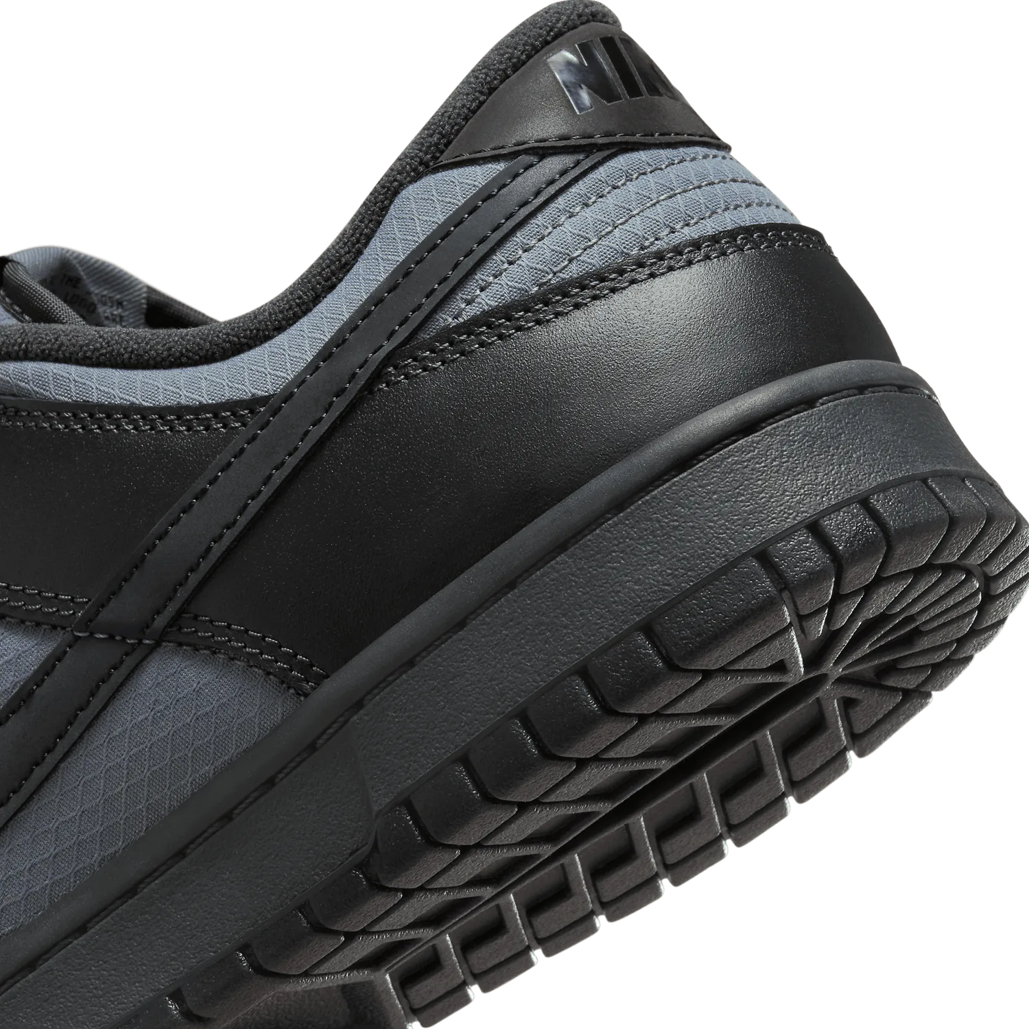 Nike Dunk Low Winterized Off Noir Smoke Grey image 7