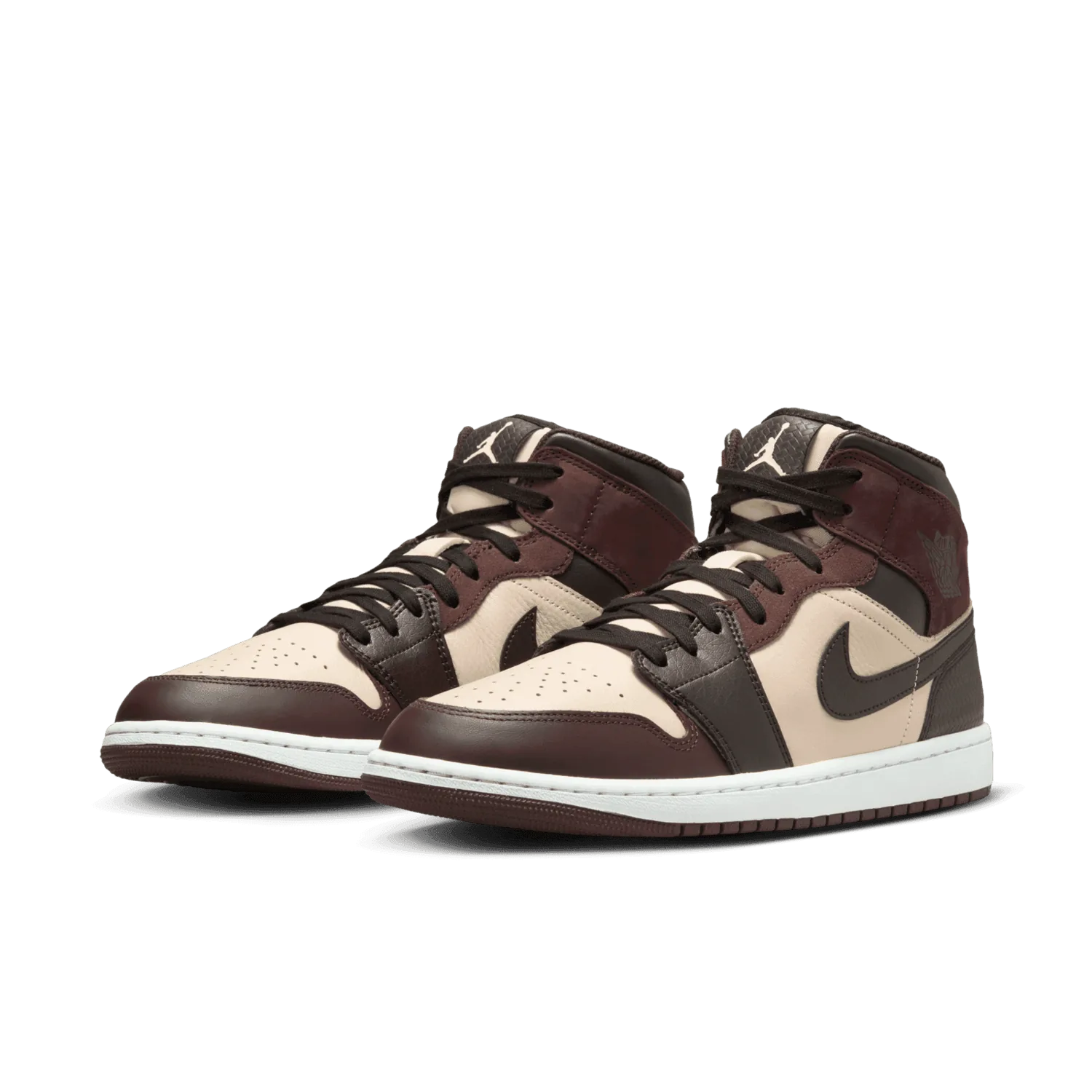 Air Jordan 1 Mid SE Paris YMCA image 3
