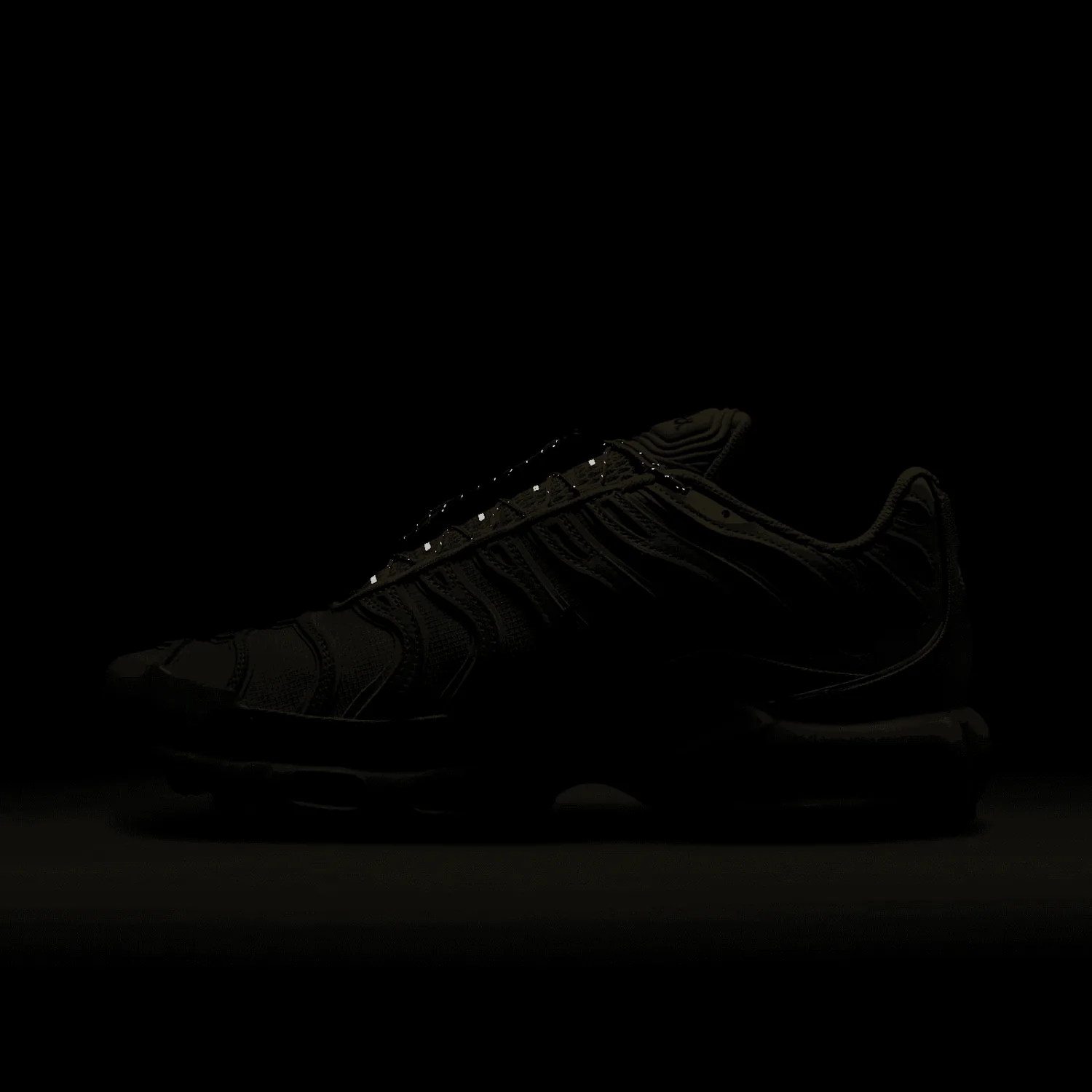 Nike Air Max Plus Handcrafted Sesame image 2