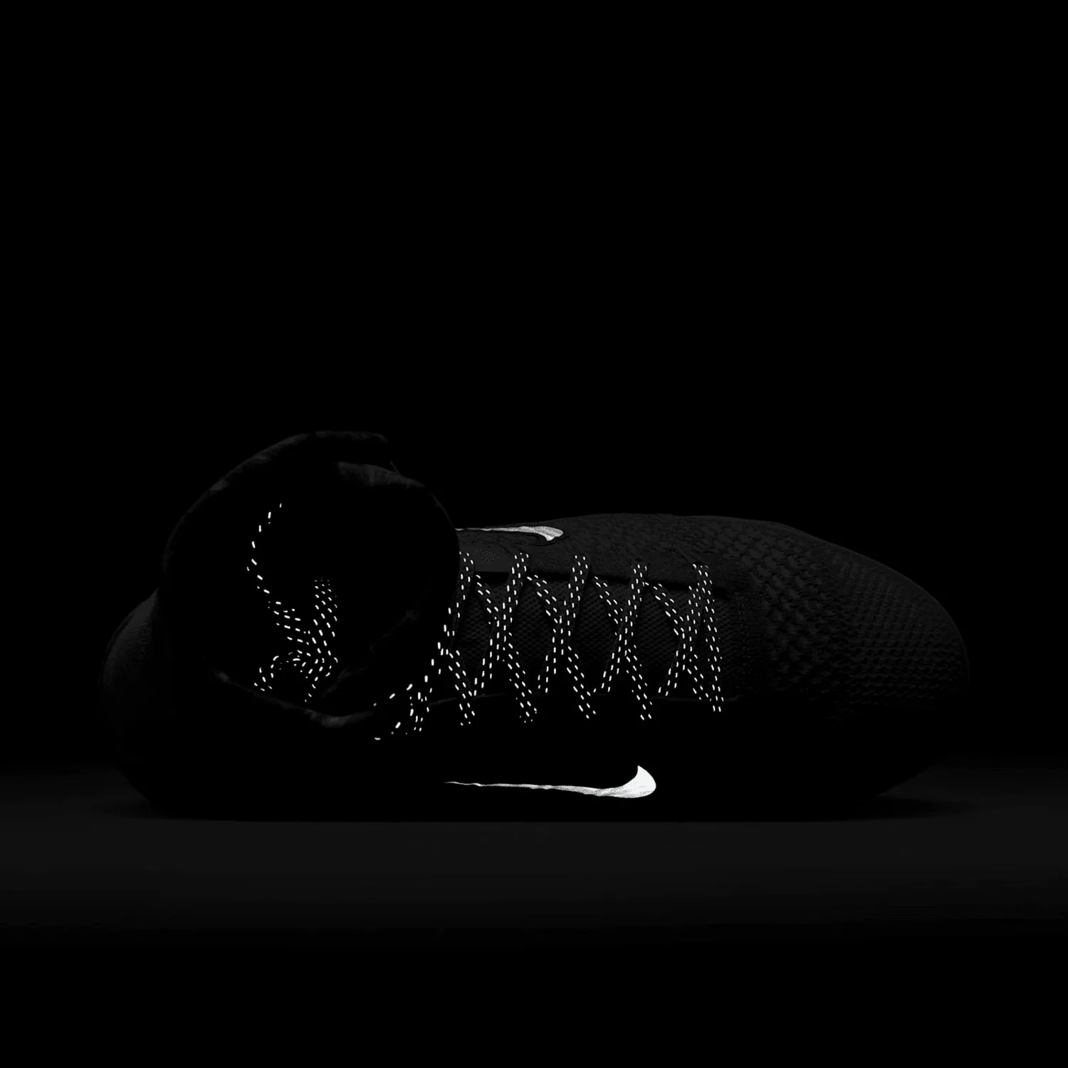 Nike Kobe 9 Elite High Protro What The image 5