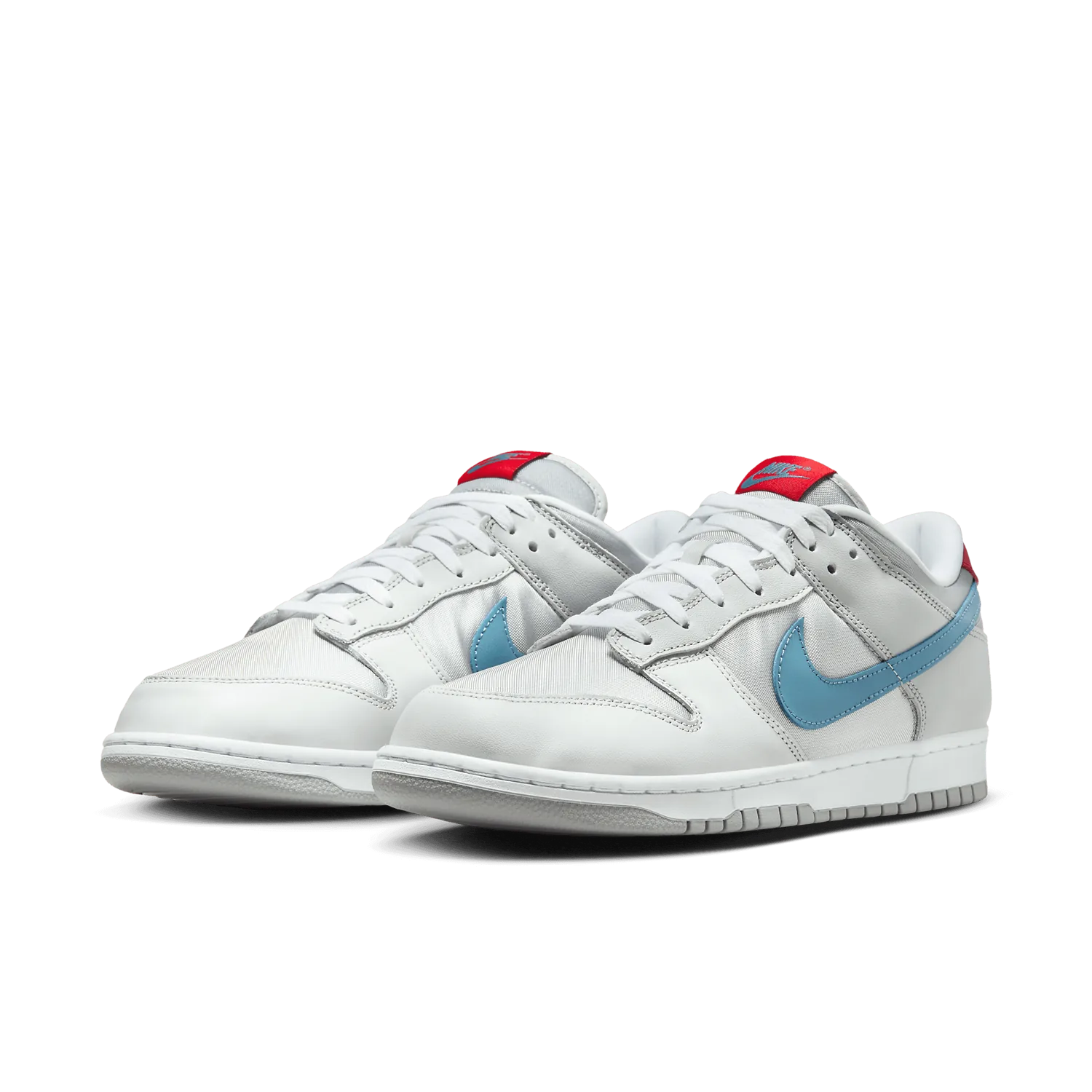 Nike Dunk Low Silver Surfer image 4