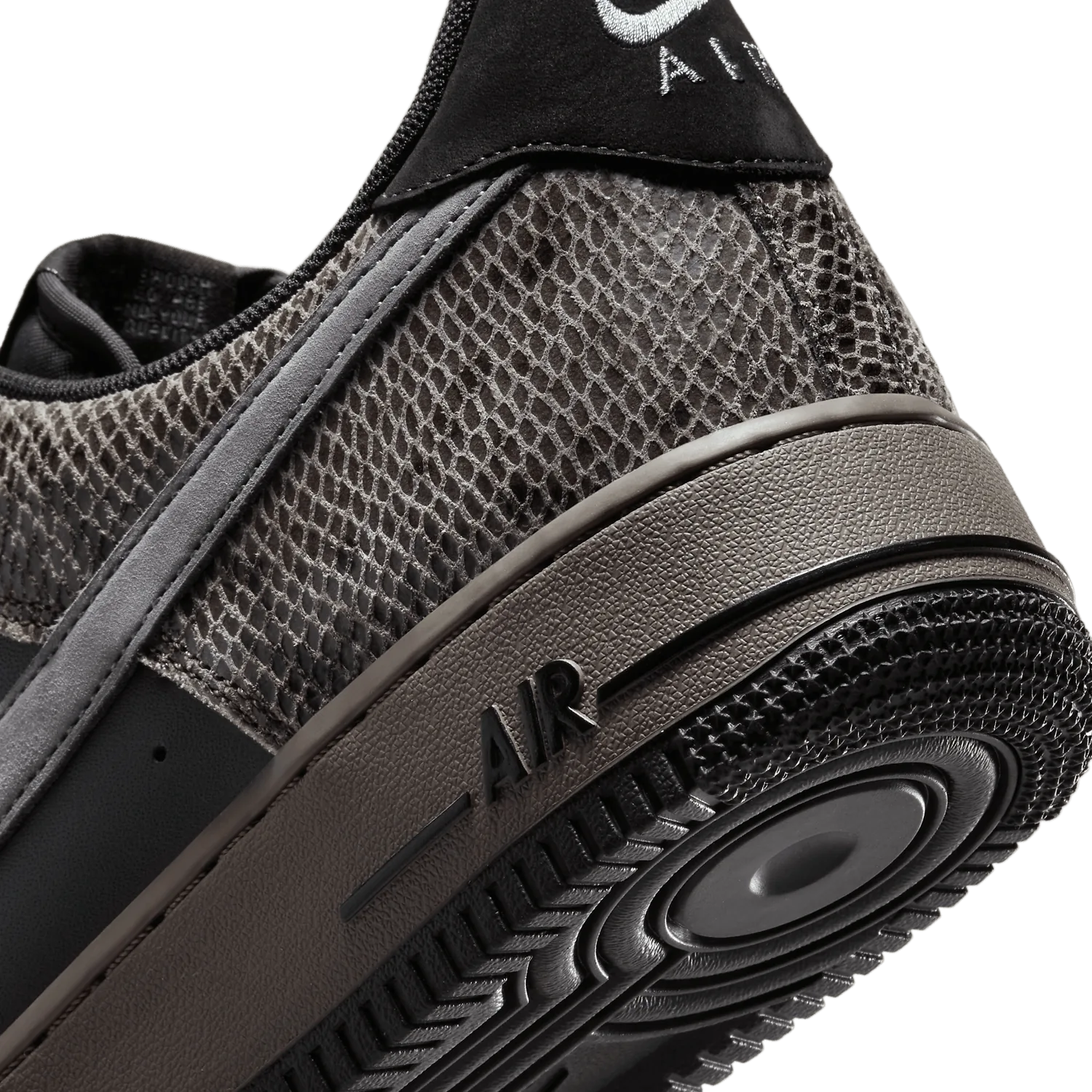 Nike Air Force 1 Low Snakeskin Off Noir image 8