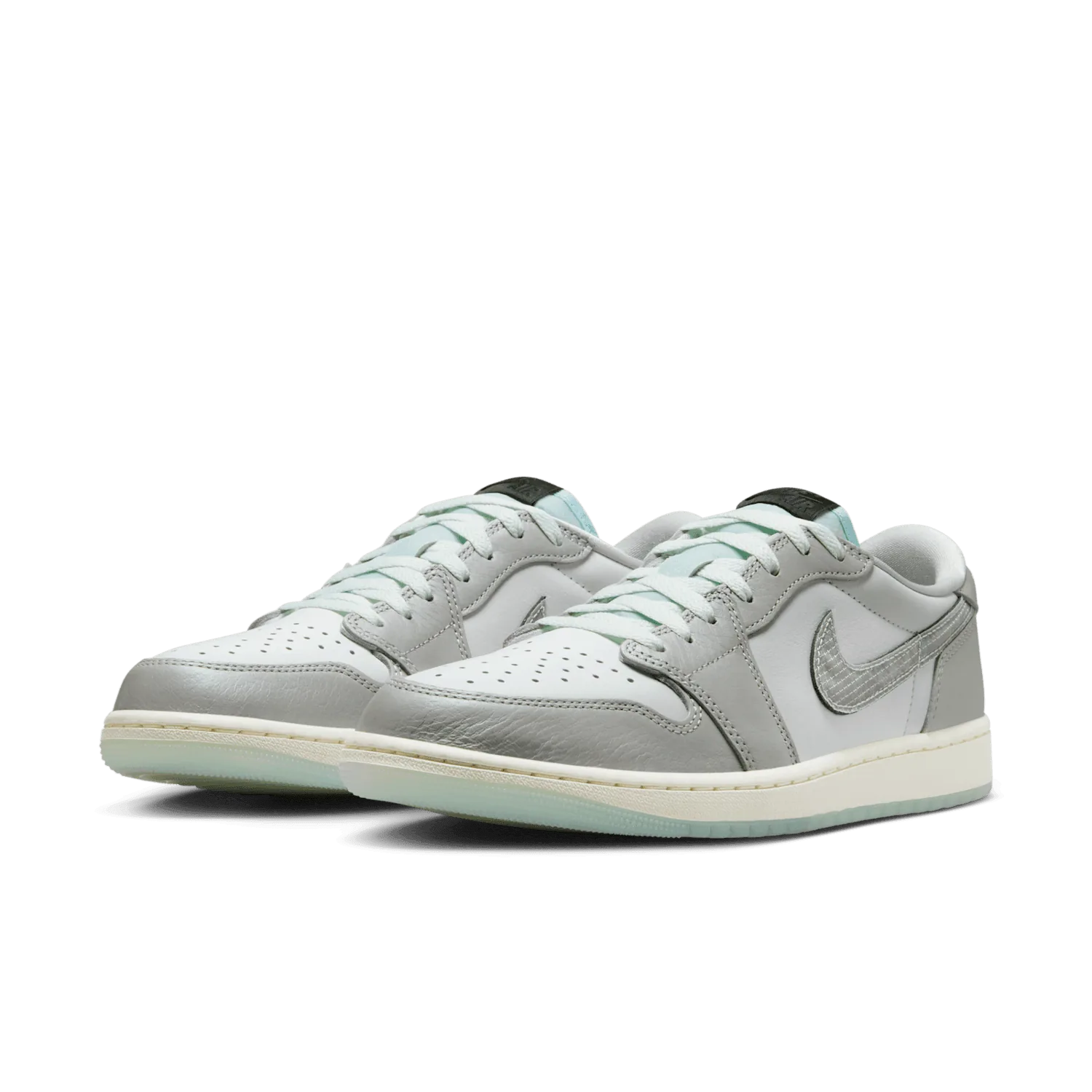 Air Jordan 1 Retro Low OG CNY Year of the Snake image 3