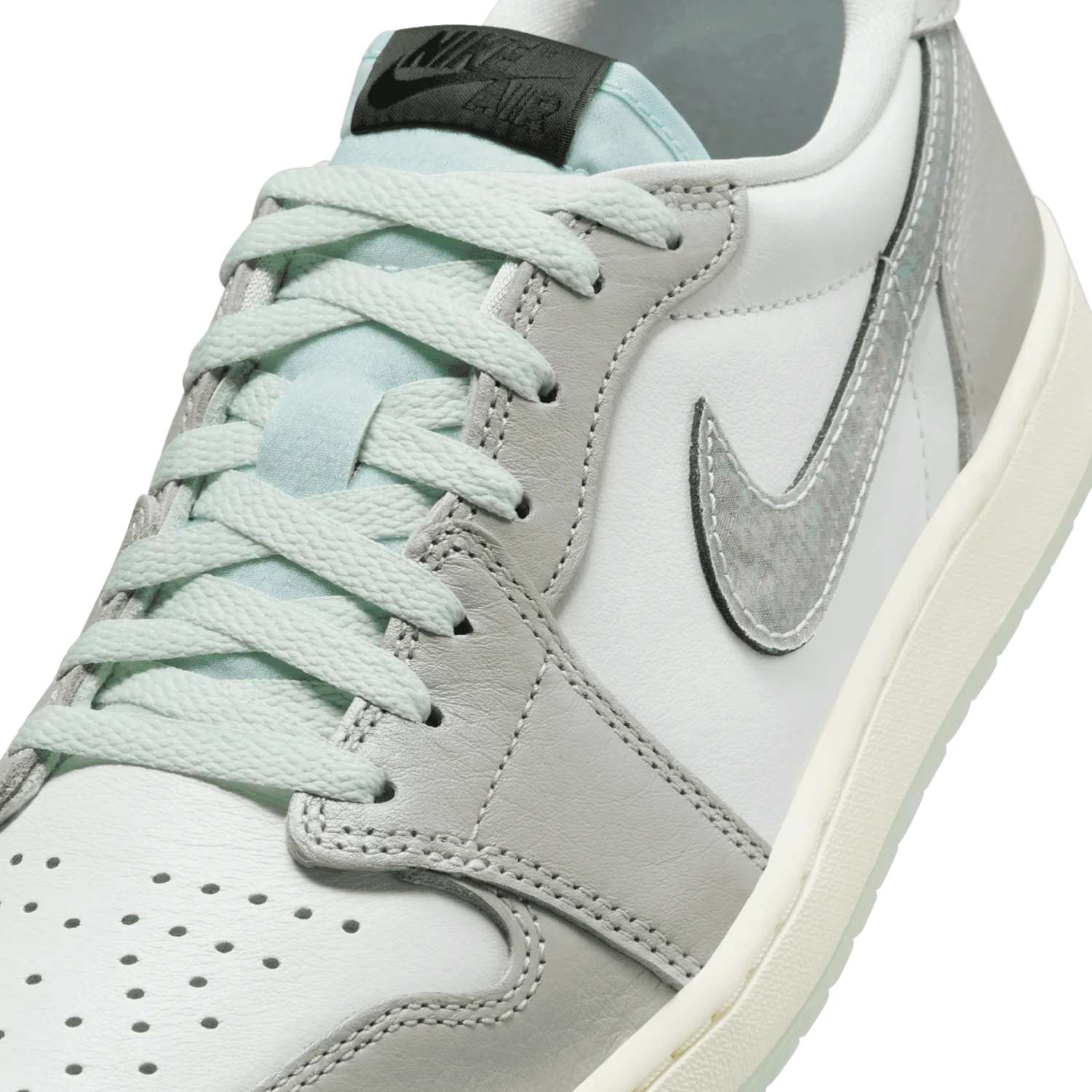 Air Jordan 1 Retro Low OG CNY Year of the Snake image 5