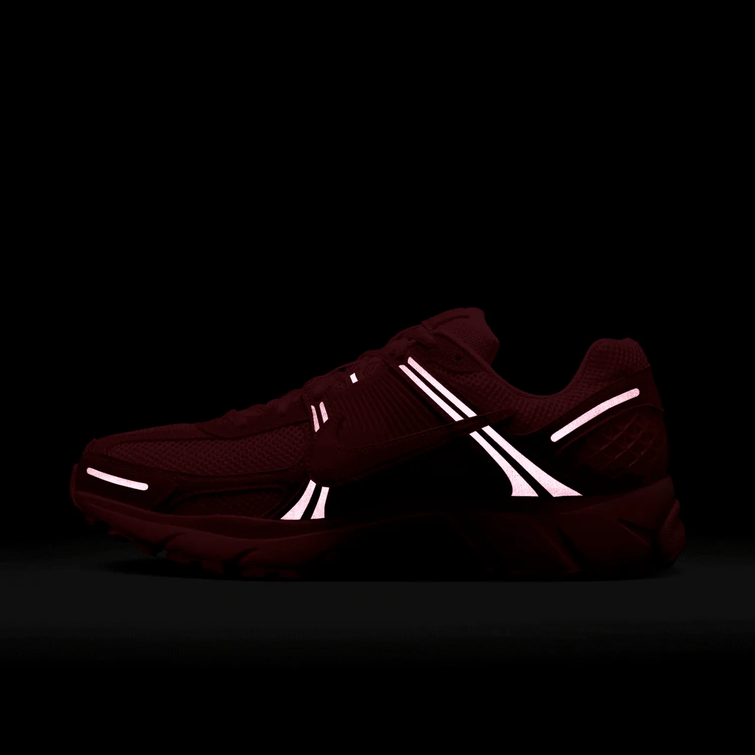 Nike Zoom Vomero 5 Hot Punch image 2