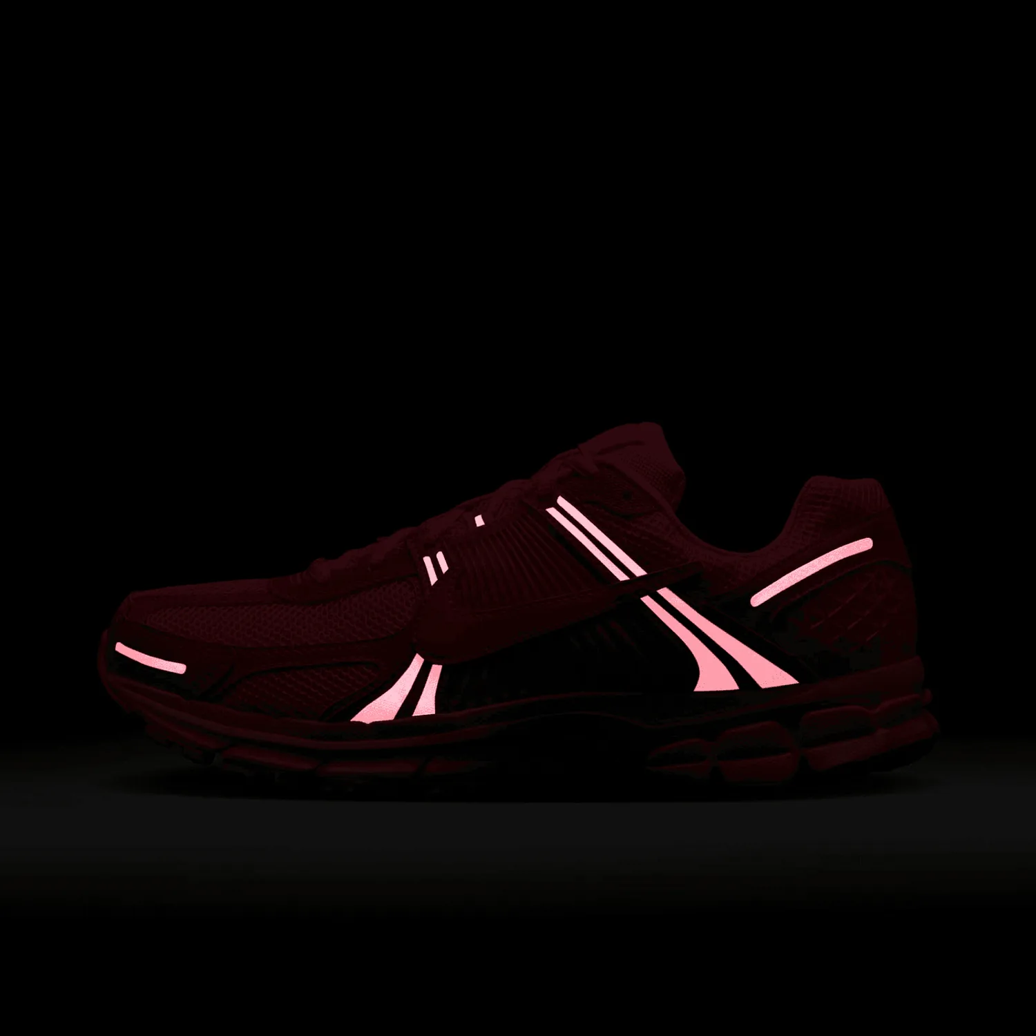 Nike Zoom Vomero 5 Hot Punch image 10