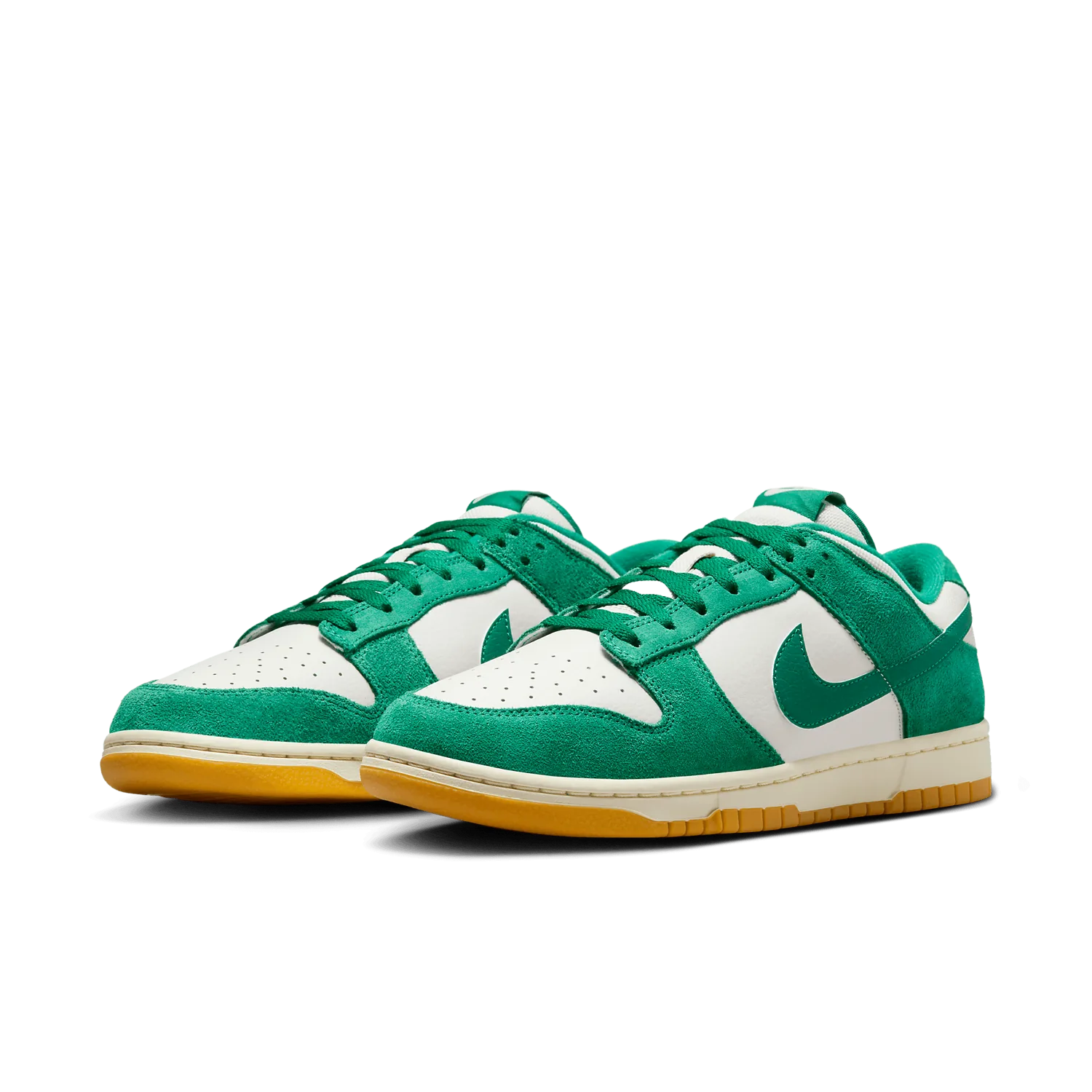 Nike Dunk Low SE Malachite Gum image 3