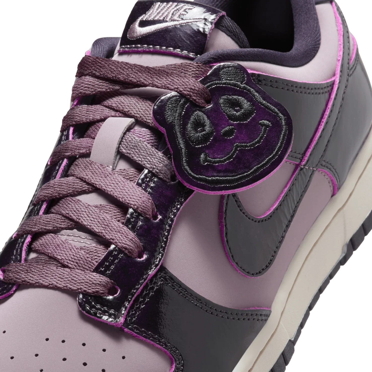 Nike Dunk Low Bleached Panda Light Violet Ore image 5
