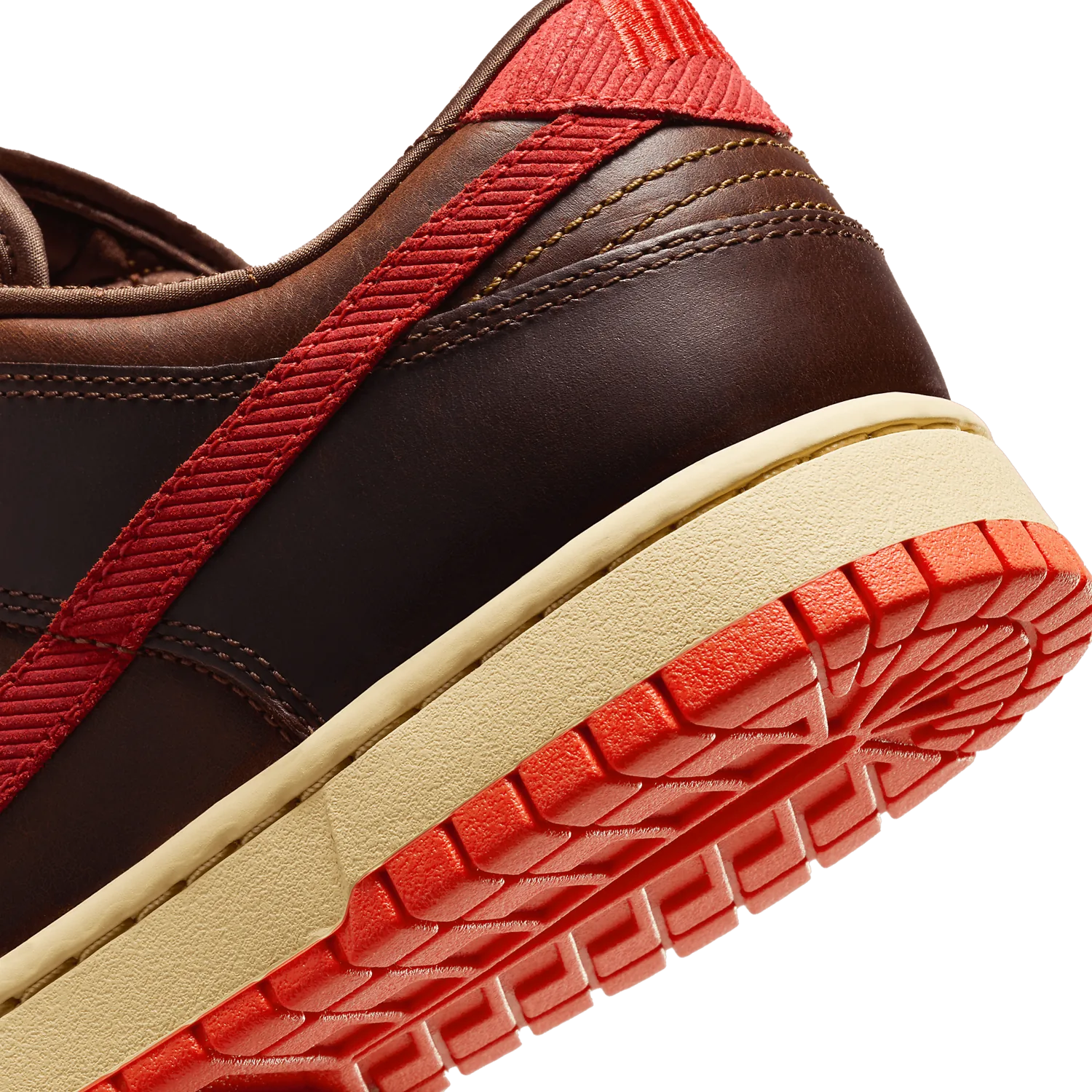 Nike Dunk Low Retro Light British Tan image 7