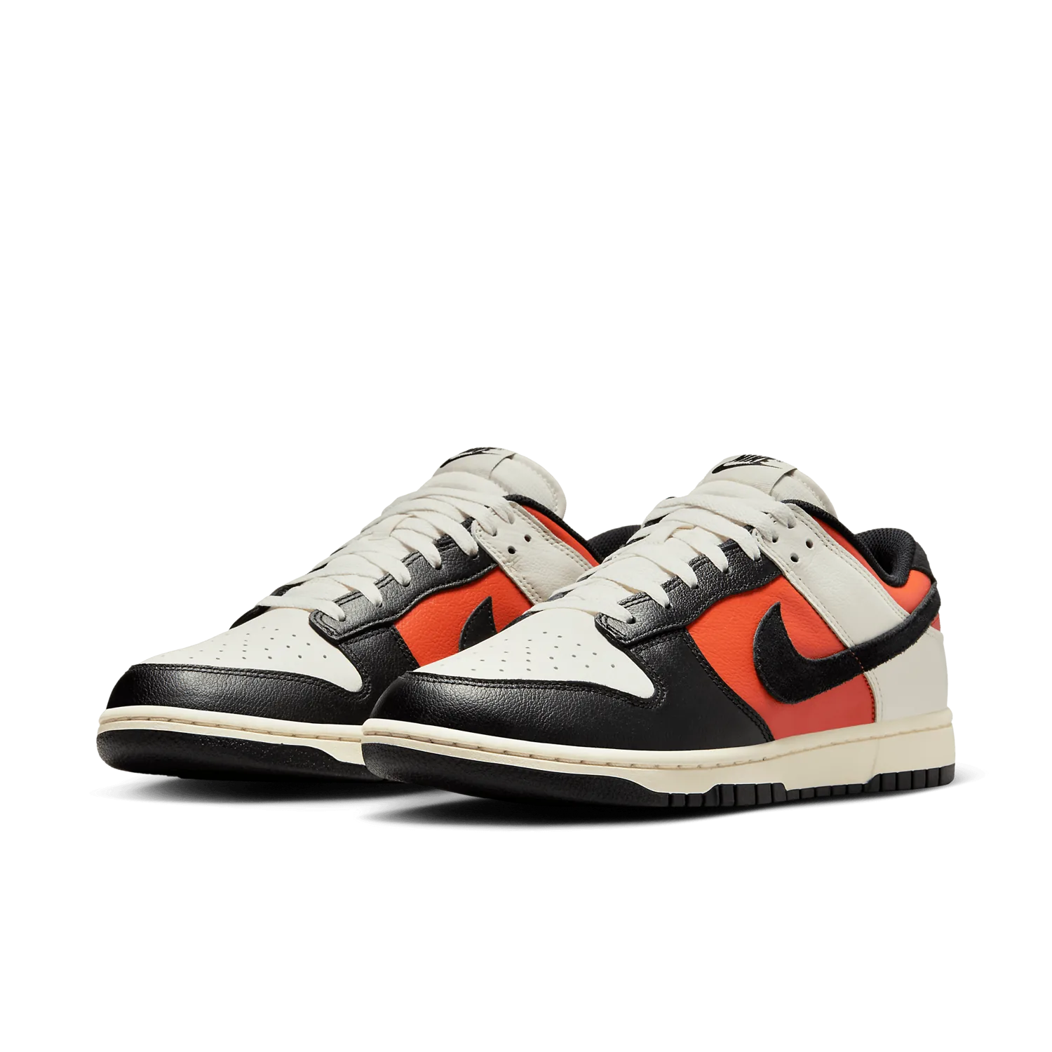 Nike Dunk Low Scairy Season image 4