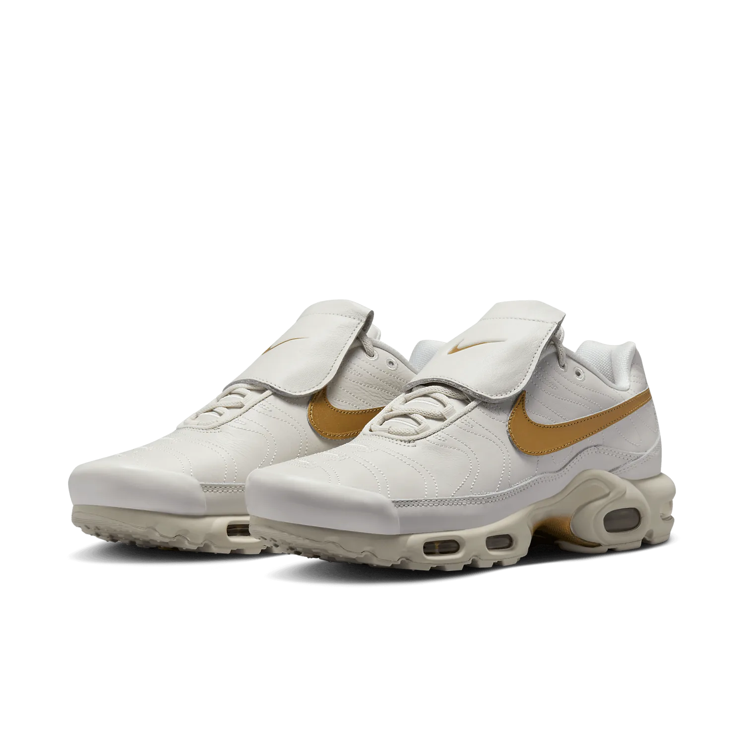 Nike Air Max Plus Tiempo Metallic Gold image 5