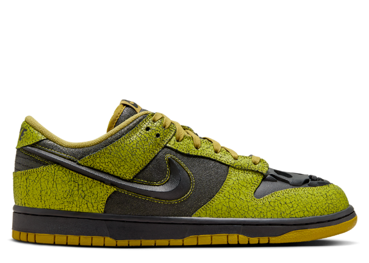 Nike Dunk Low Halloween Skull