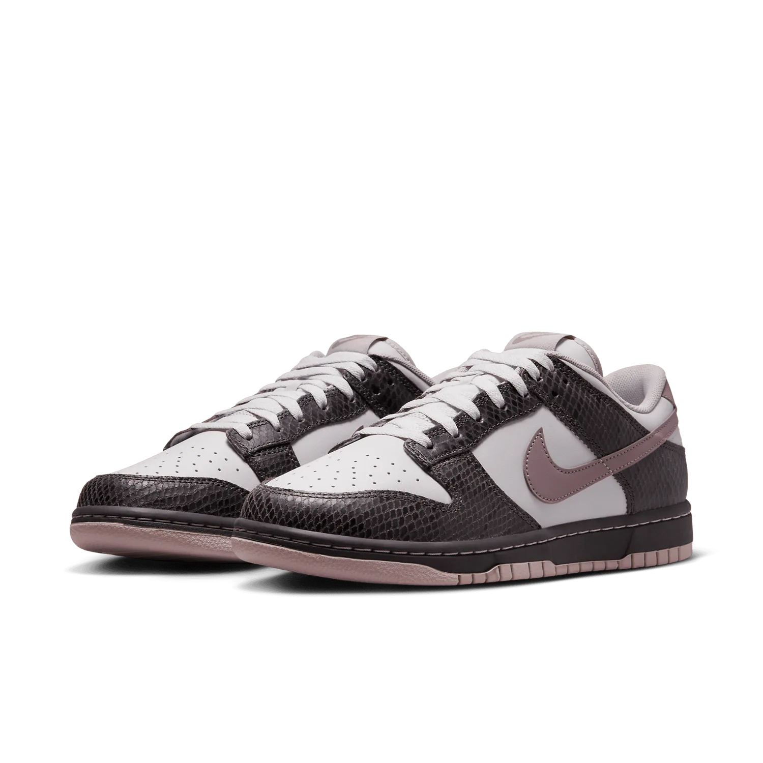 Nike Dunk Low Snakeskin Medium Ash Platinum Violet image 4