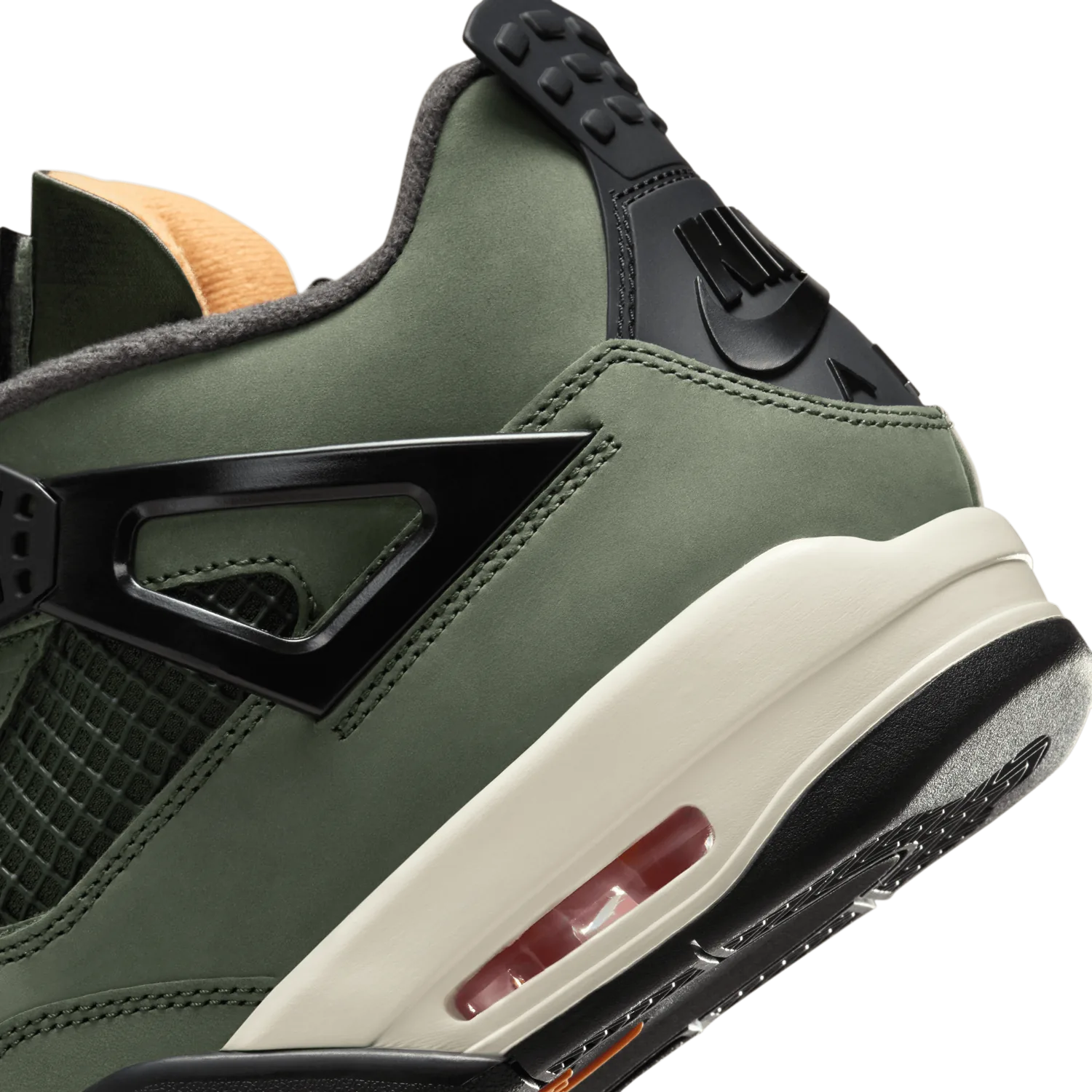 Air Jordan 4 Retro OG SP Undefeated image 4