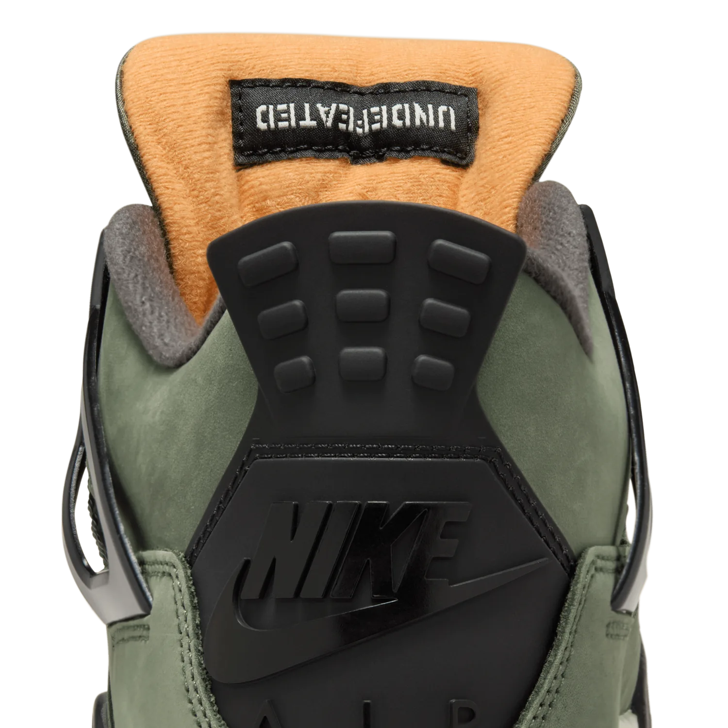 Air Jordan 4 Retro OG SP Undefeated image 13