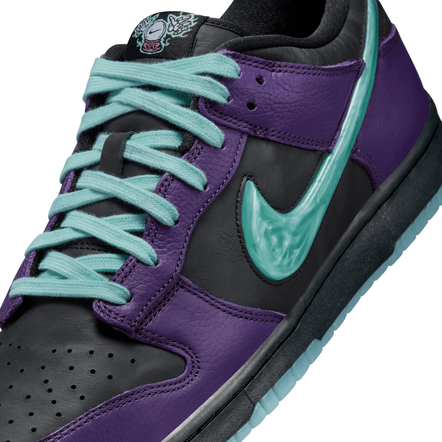 Nike Dunk Low Retro Limited Halloween Wizard image 20