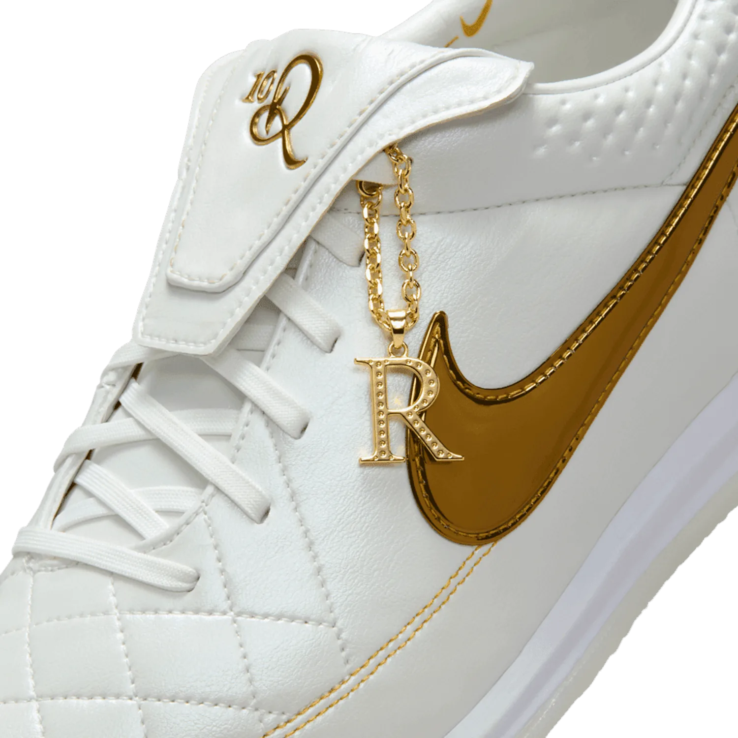 Nike Teimpo Legend Ronaldinho Touch of Gold image 8