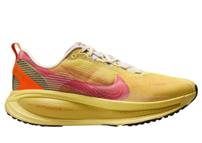 Nike Vomero 18 International Running Pack