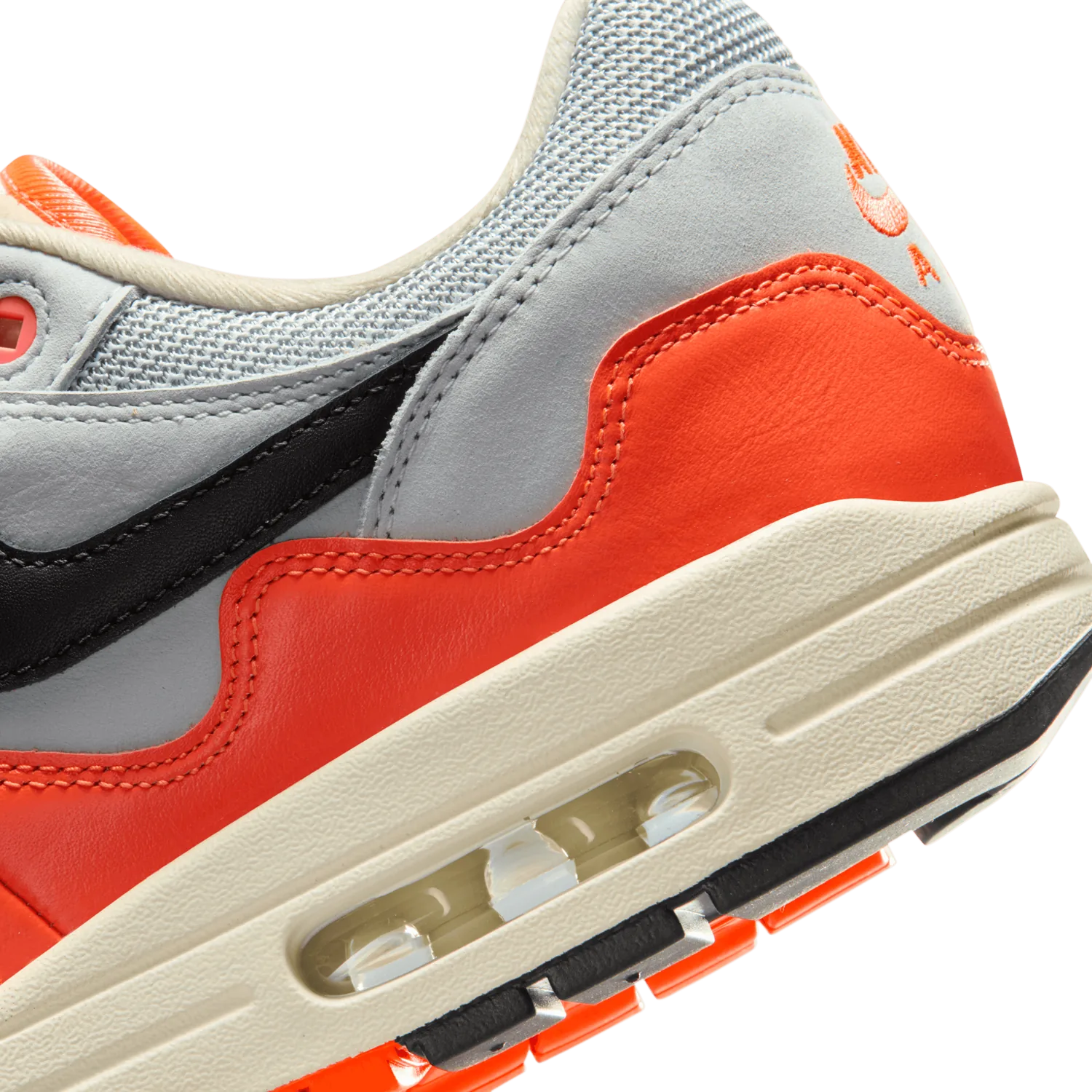 Nike Air Max 1 Waves Patta Pure Platinum Hyper Crimson image 4