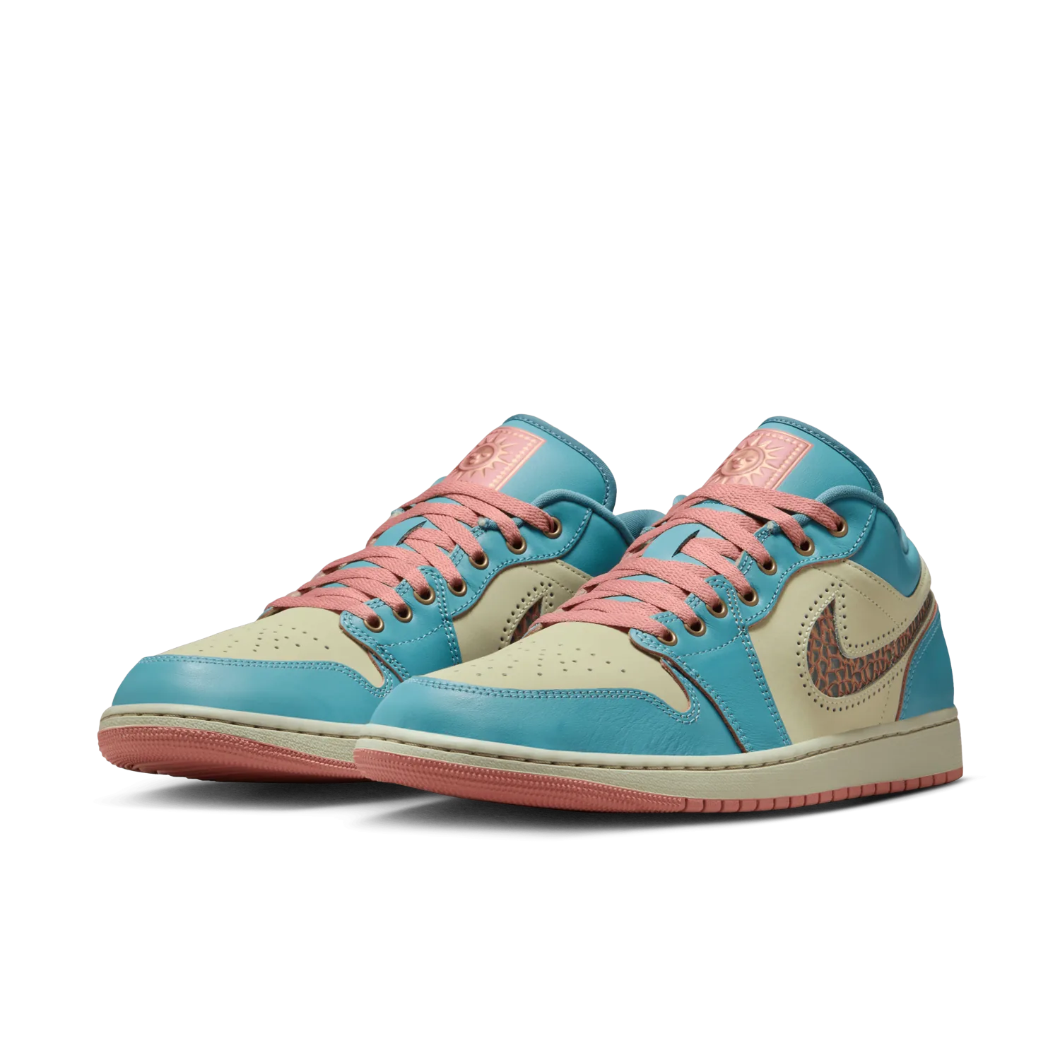 Air Jordan 1 Low SE Somos Eternos image 5