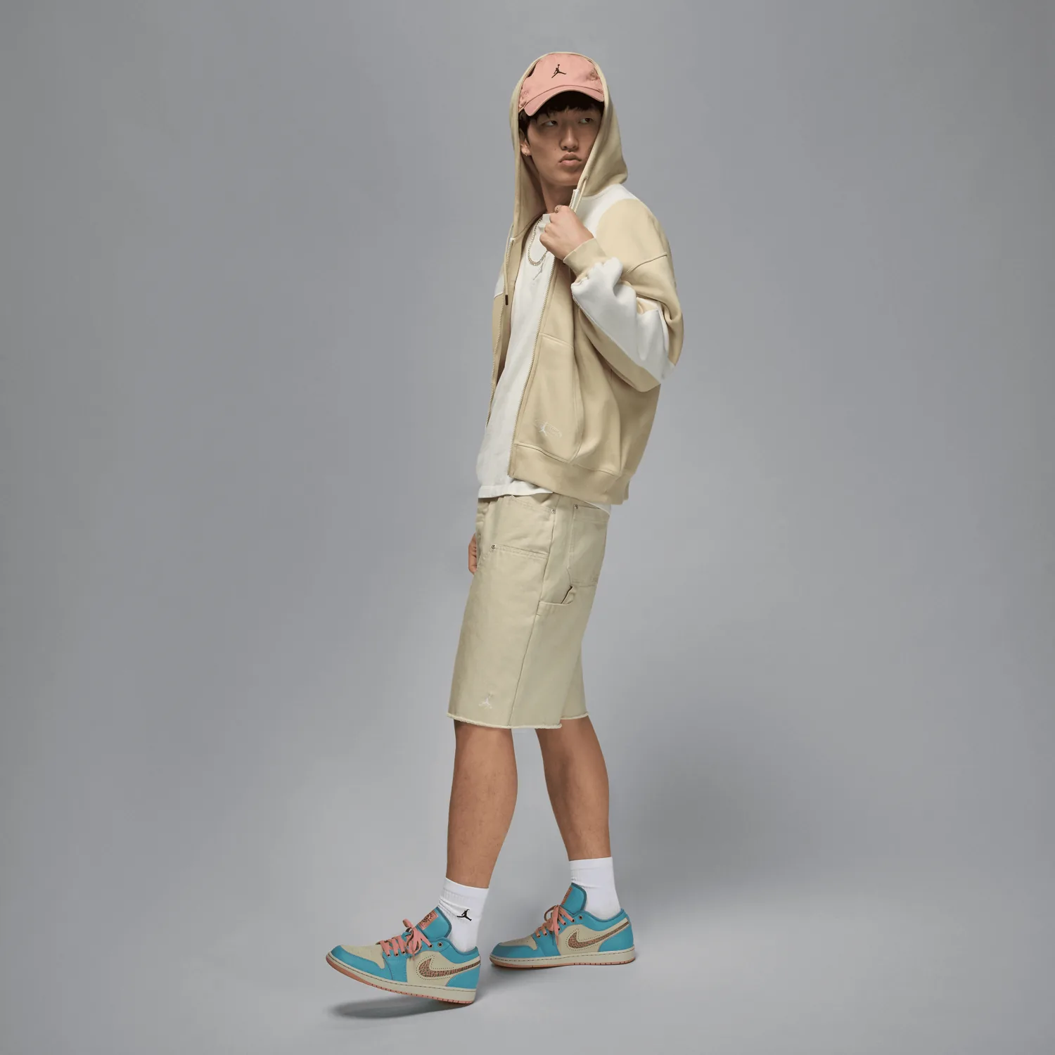 Air Jordan 1 Low SE Somos Eternos image 12