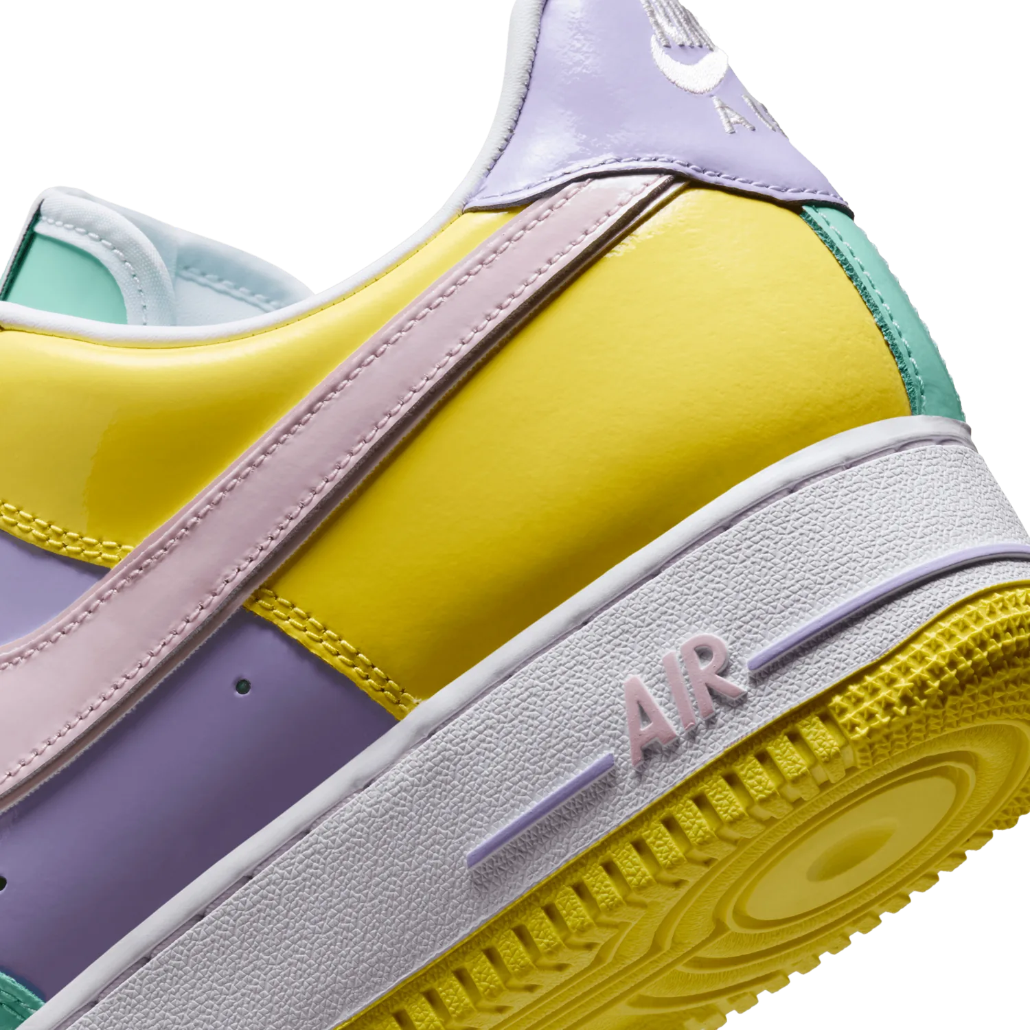Nike Air Force 1 Low Easter (2026) image 8