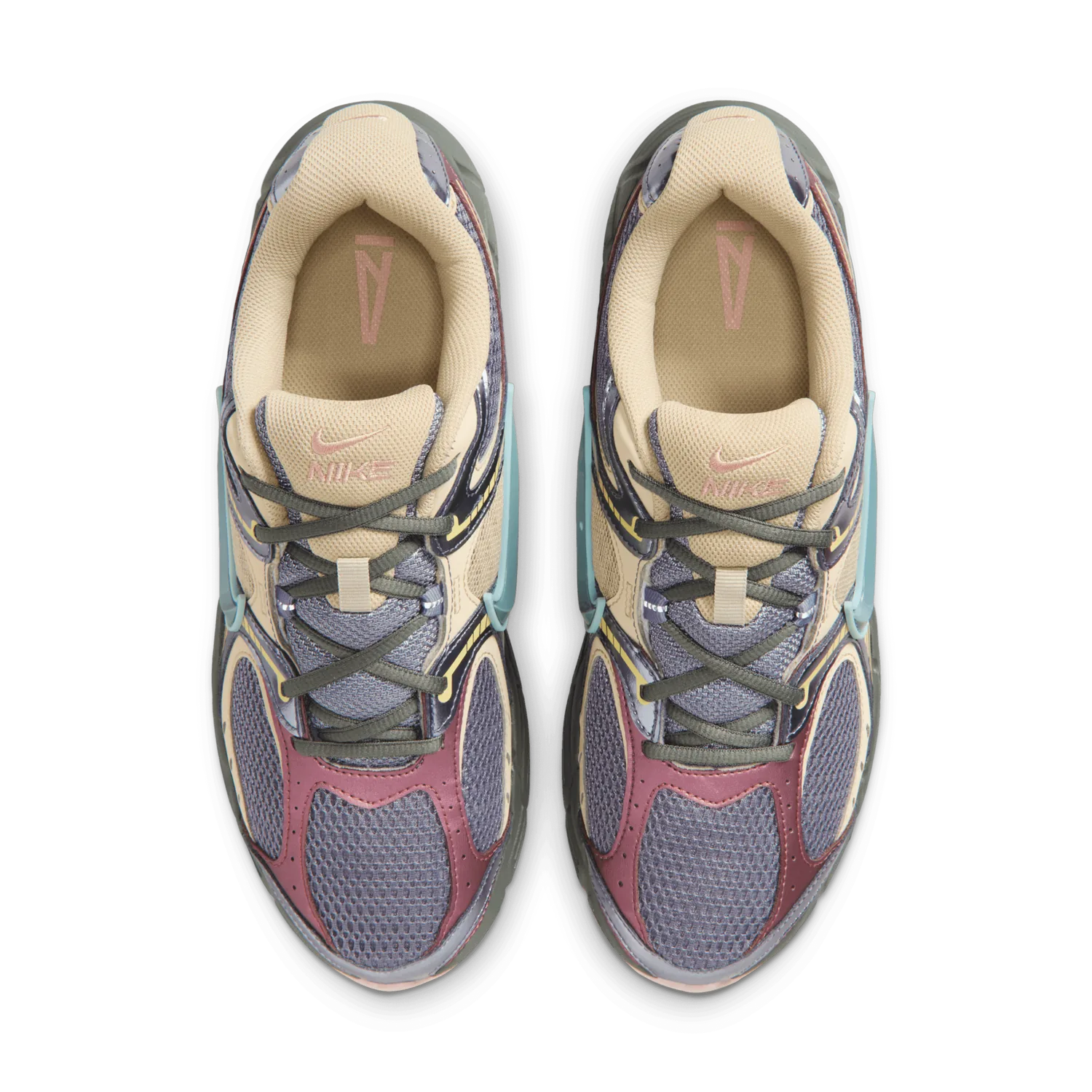 Nike V5 RNR A Ma Maniere Light Carbon image 5