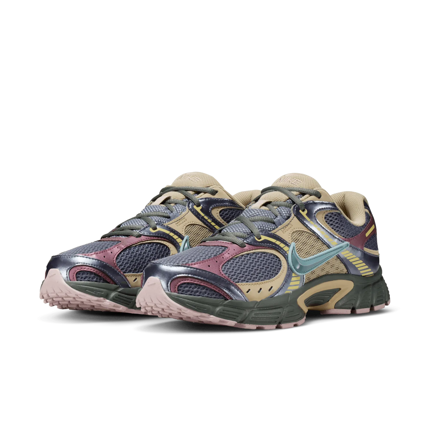 Nike V5 RNR A Ma Maniere Light Carbon image 6