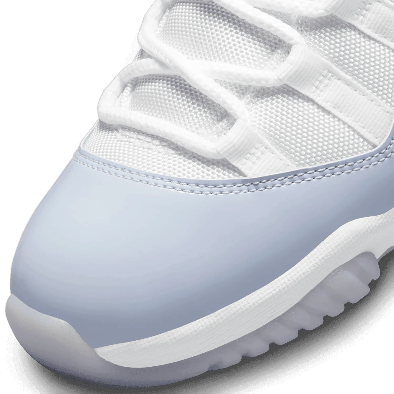 Jordan 11 Low Pure Violet (W) image 6