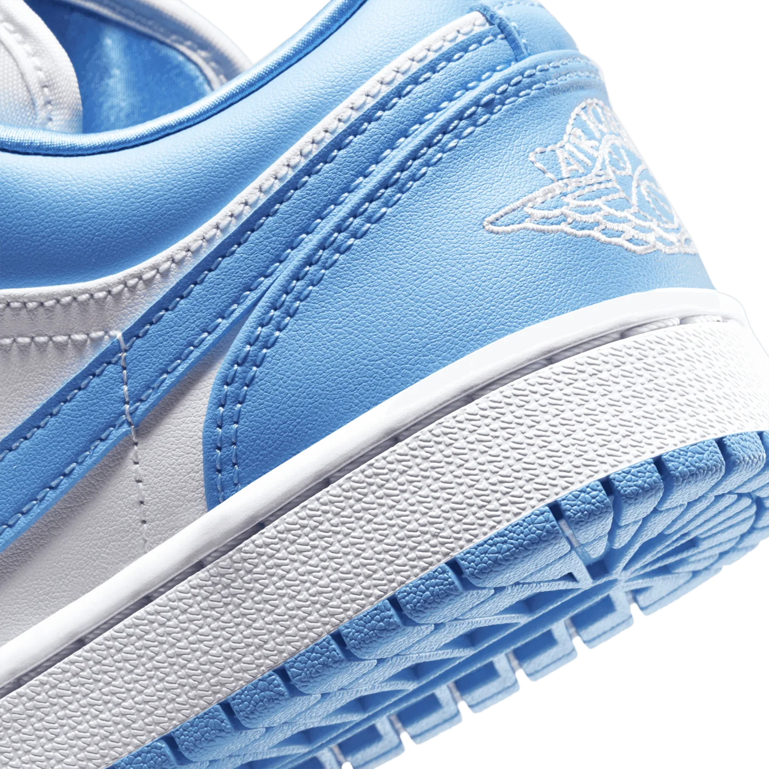 Air Jordan 1 Low UNC (W) image 7