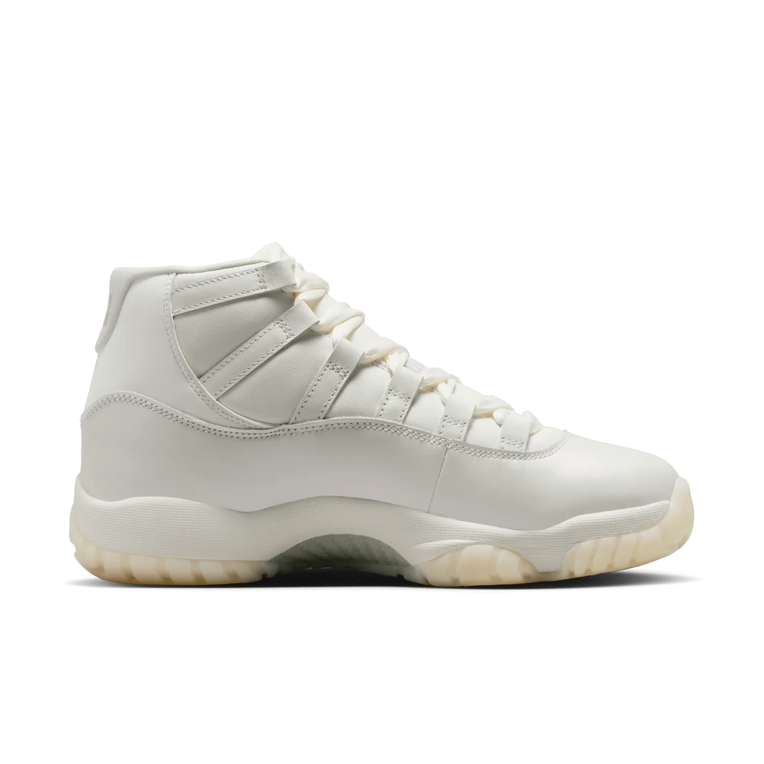 Air Jordan 11 Retro Pearl (W) image 3