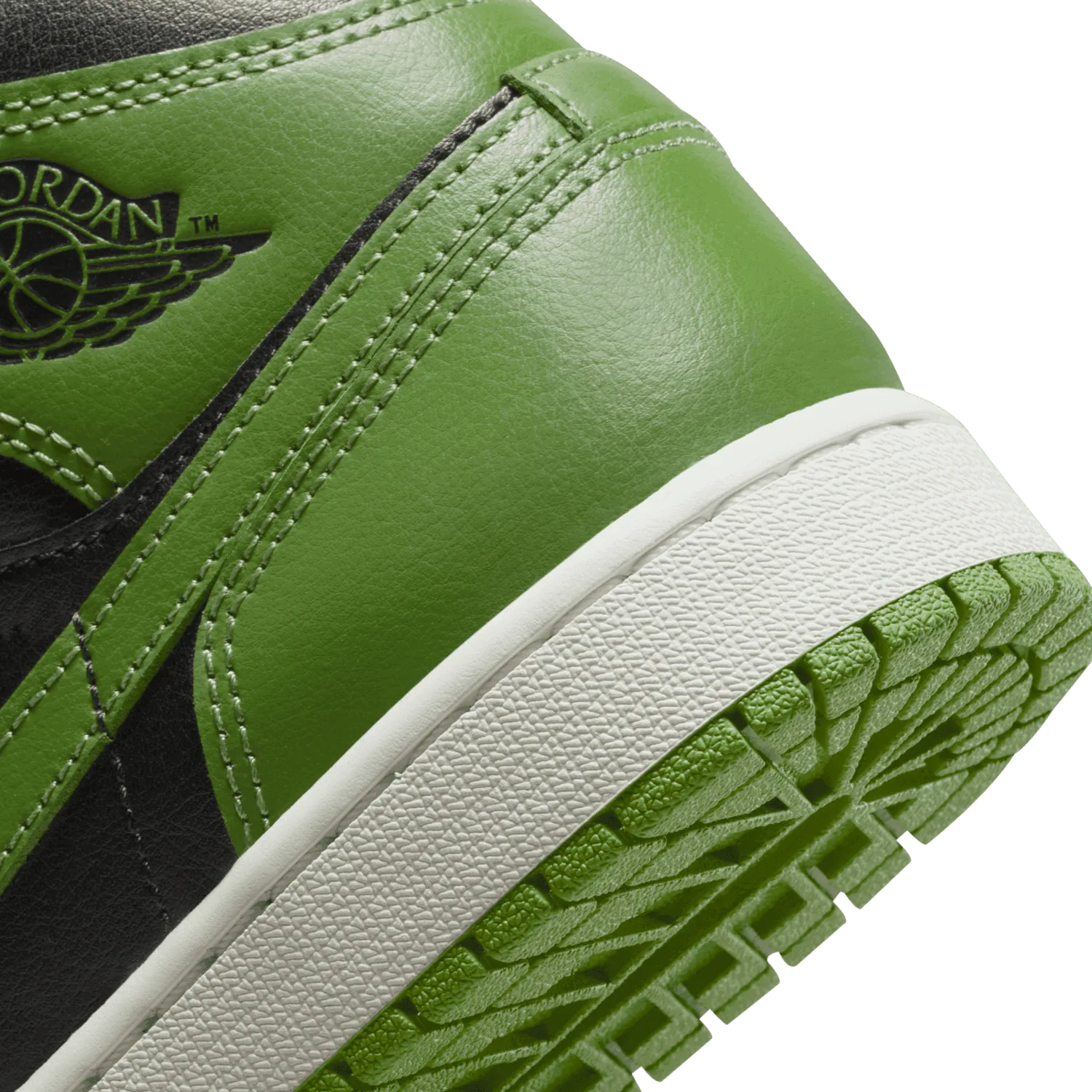 Jordan 1 Mid Black Altitude Green (W) image 7