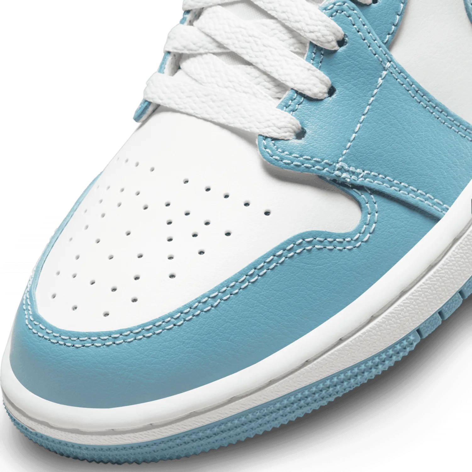 Jordan 1 Mid UNC (W) image 6