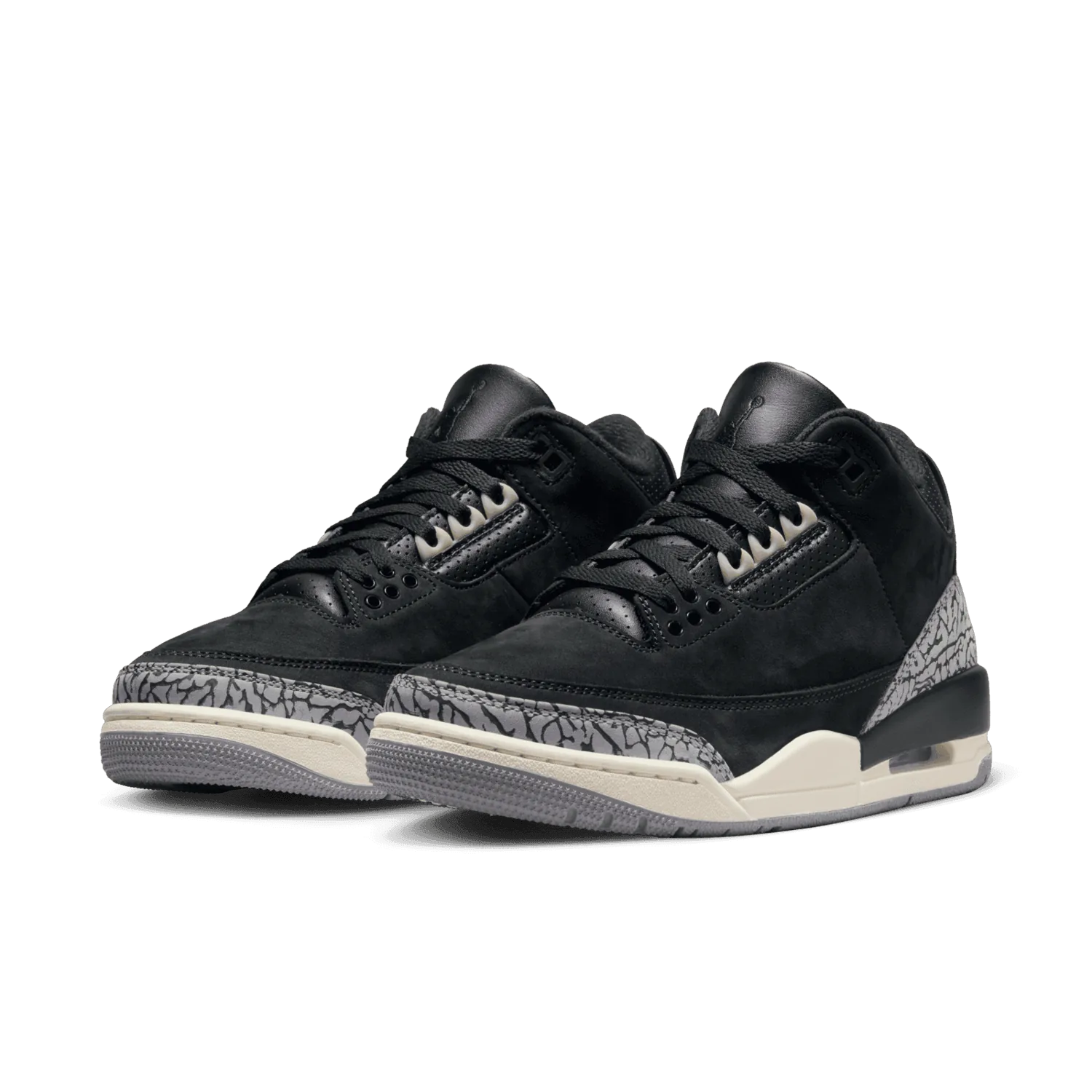 Air Jordan 3 Retro Off Noir Cement (W) image 3
