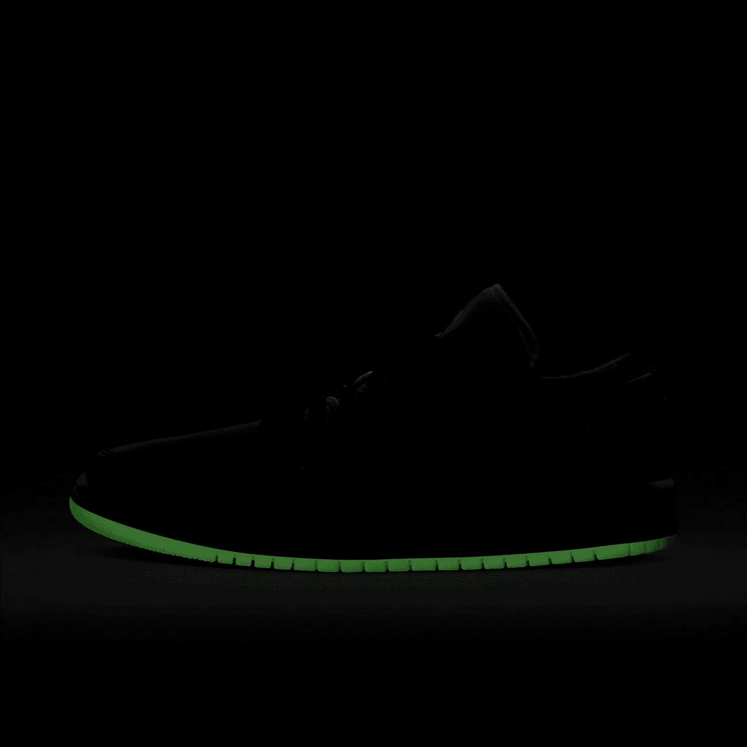 Jordan 1 Low Galaxy (W) image 9