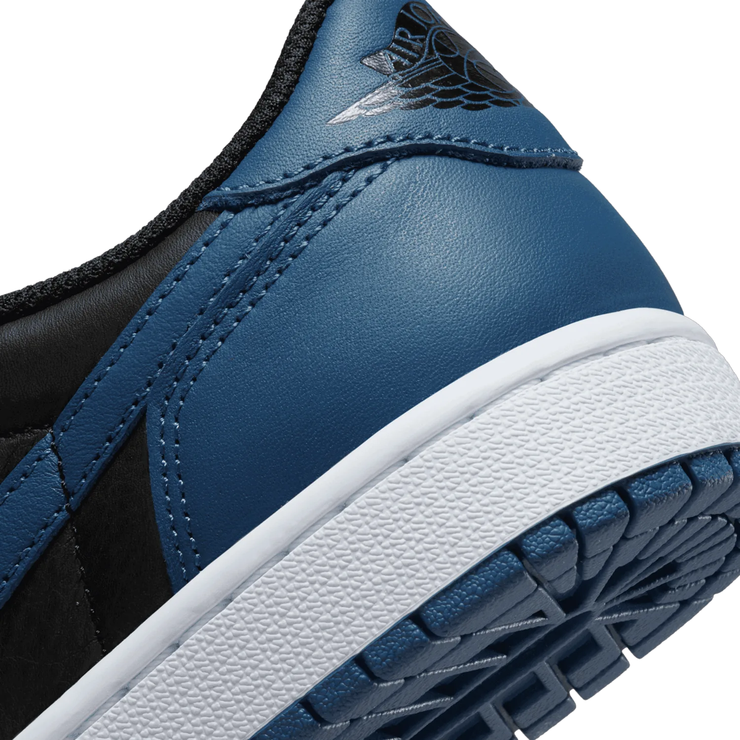 Air Jordan 1 Retro Low OG Mystic Navy (W) image 7