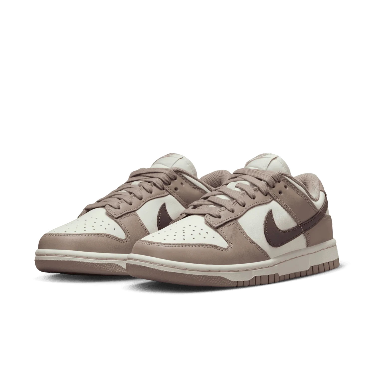 Nike Dunk Low Diffused Taupe (W) image 4