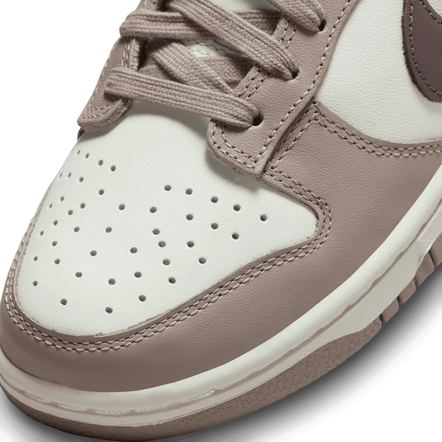 Nike Dunk Low Diffused Taupe (W) image 6