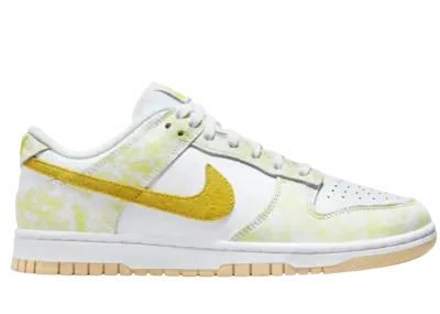 Nike Dunk Low Yellow Strike (W)