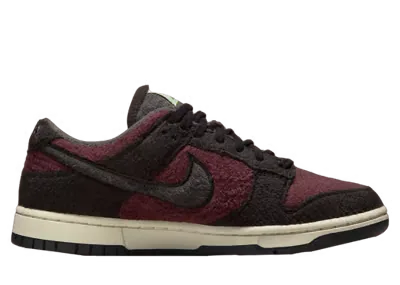 Nike Dunk Low SE Fleece Burgundy Crush Black (W)