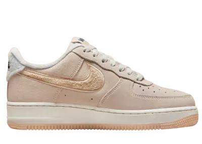 Nike Air Force 1 Low SE Phantom Fleece (W)