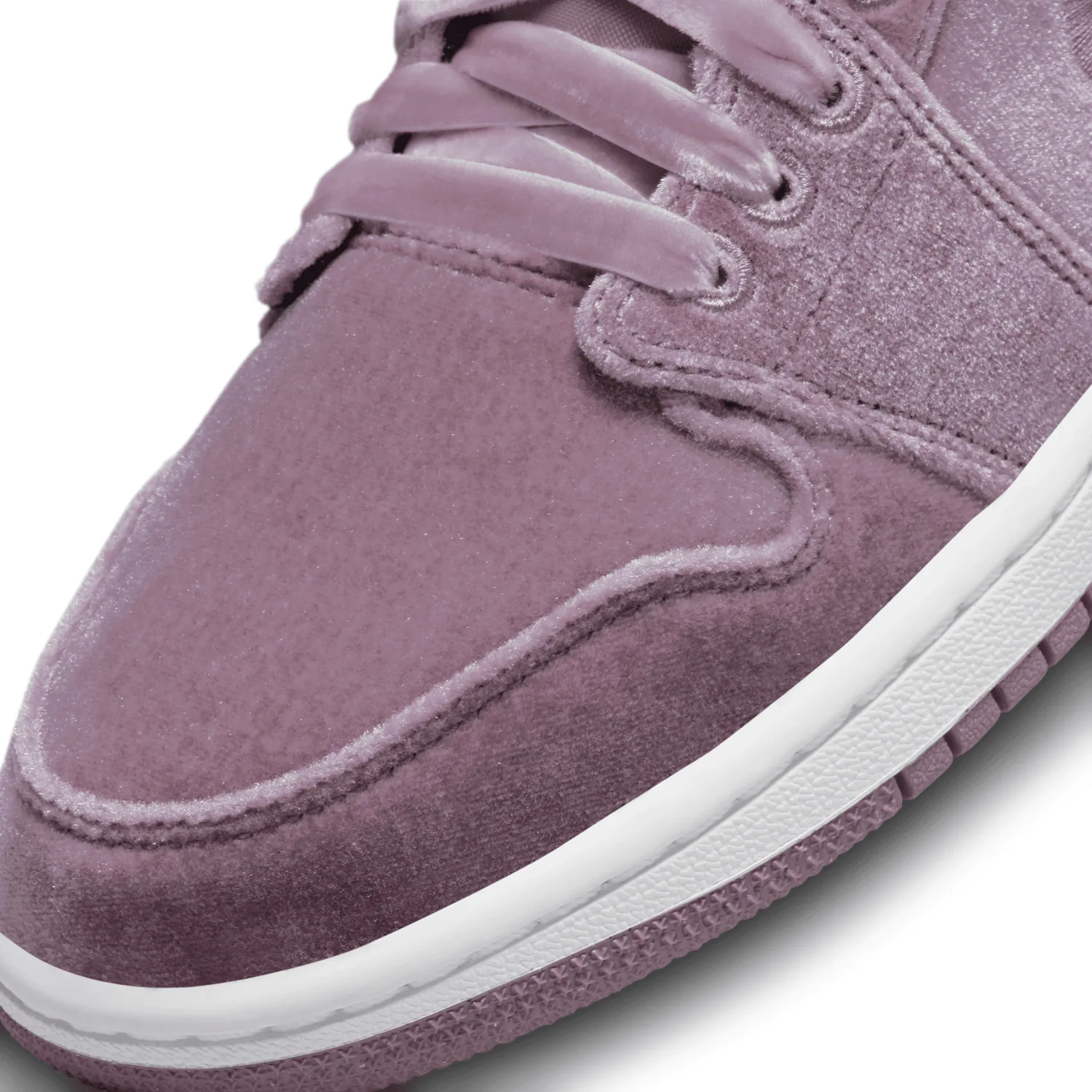Jordan 1 Mid SE Purple Velvet (W) image 7