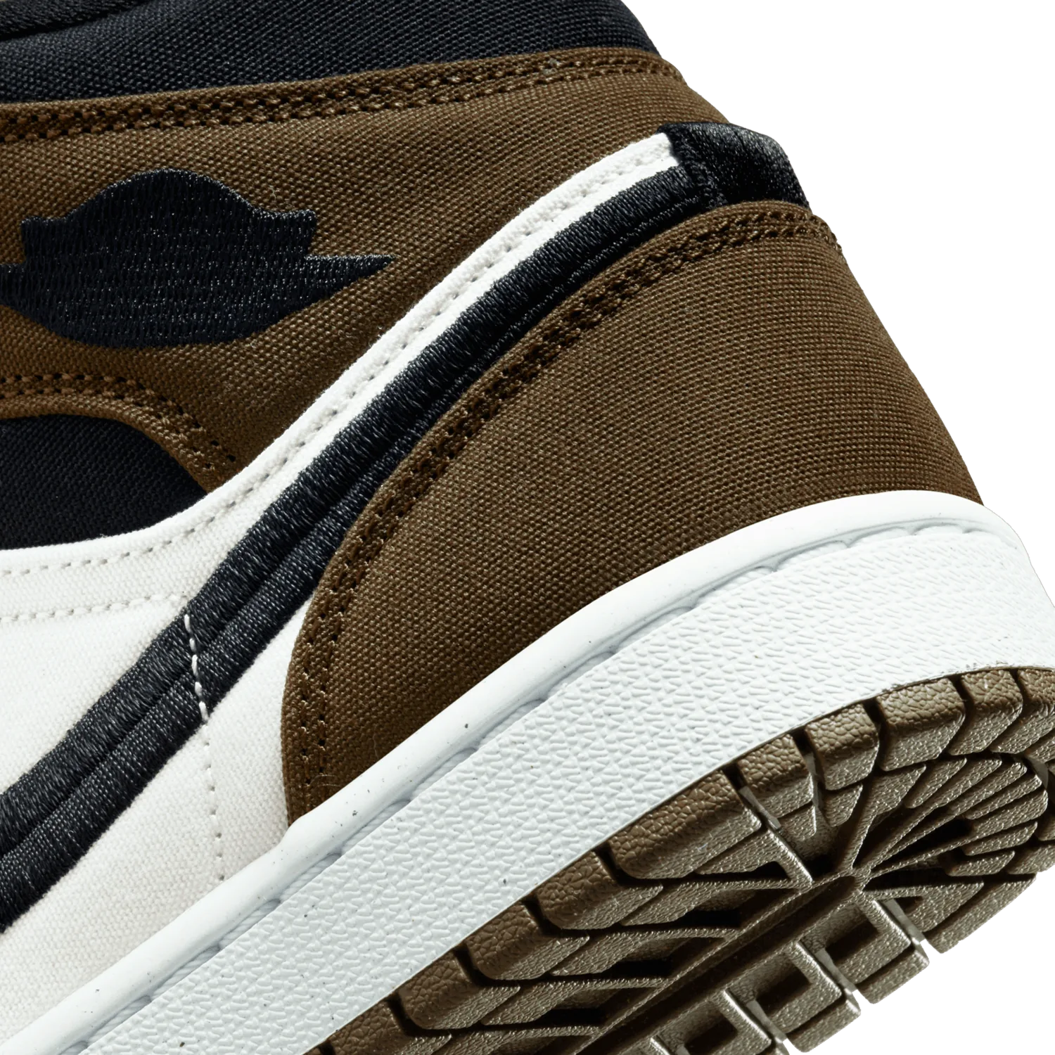 Air Jordan 1 Mid Olive Toe (W) image 7