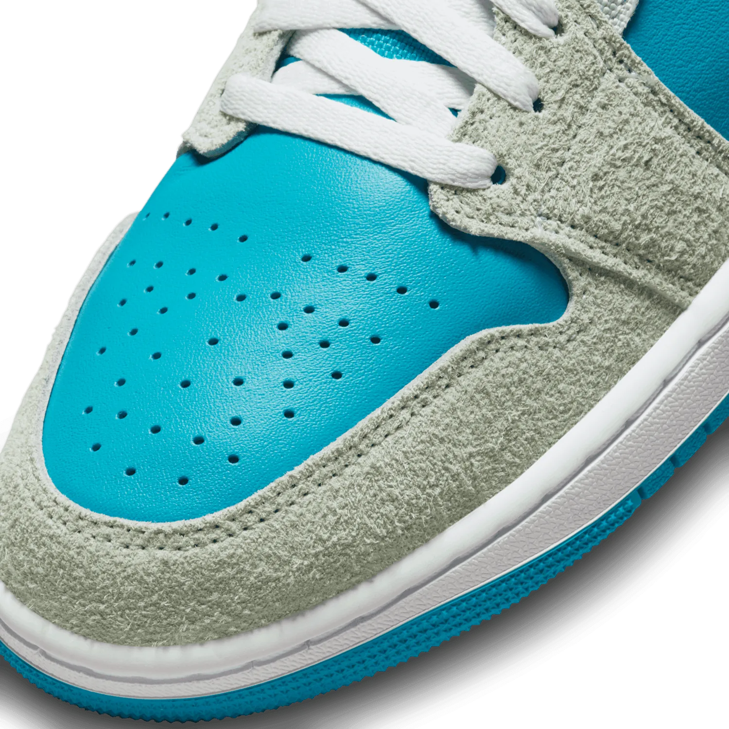 Air Jordan 1 Low SE Light Bone Aquatone (W) image 6