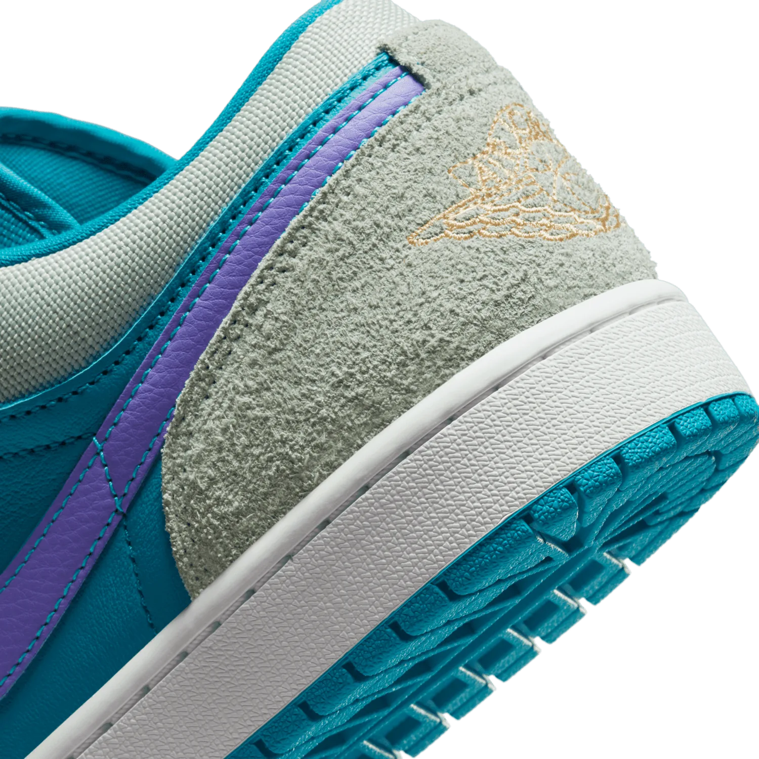 Air Jordan 1 Low SE Light Bone Aquatone (W) image 7