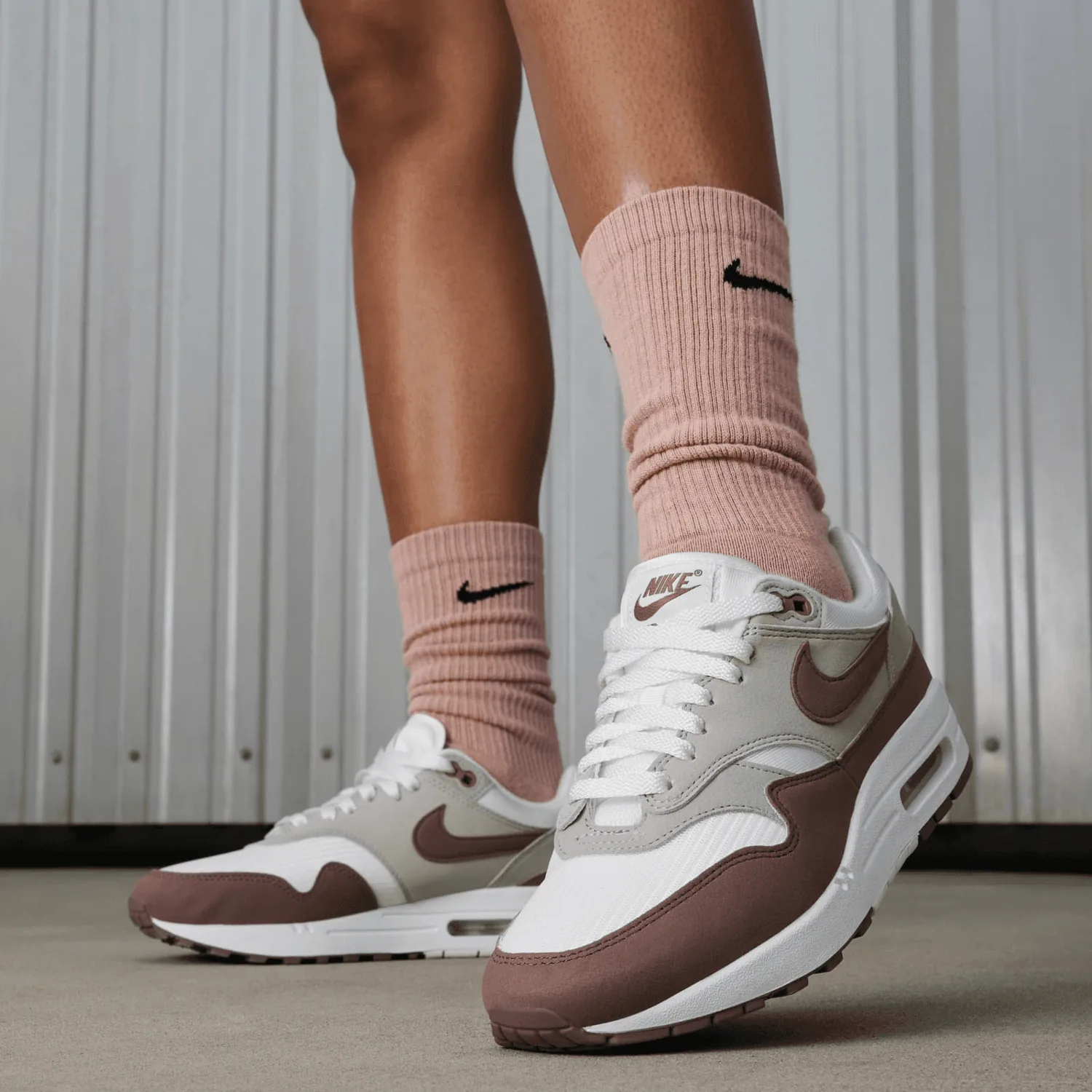 Nike Air Max 1 '87 Smokey Mauve (W) image 2